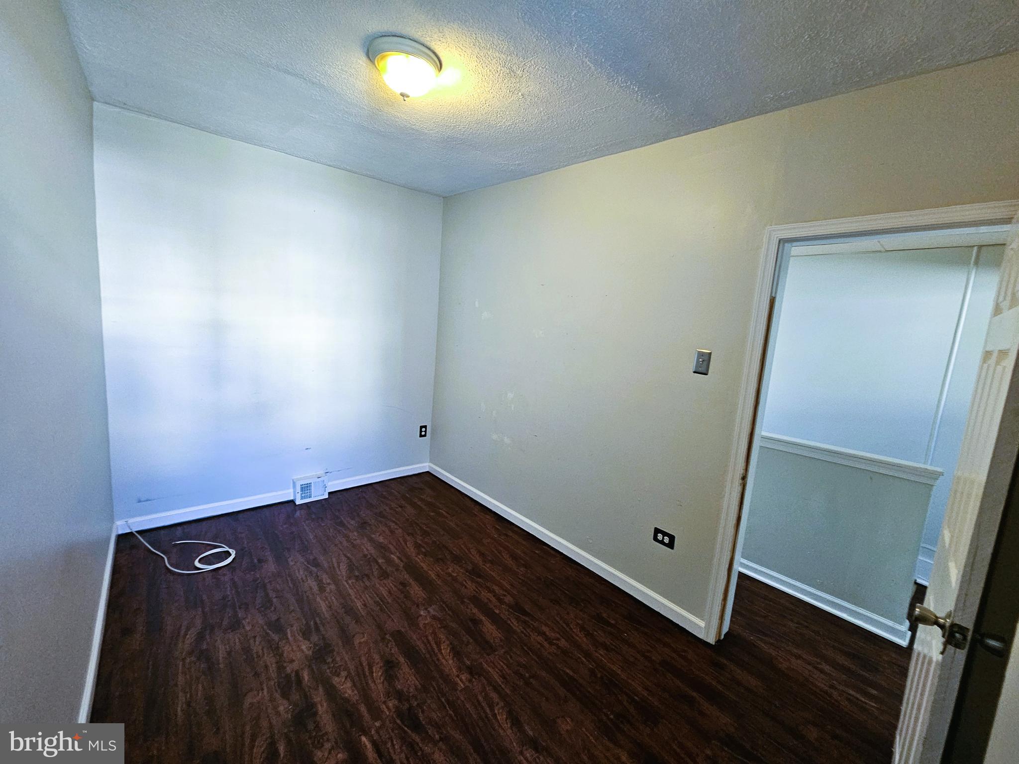 POINT BREEZE - Residential Lease