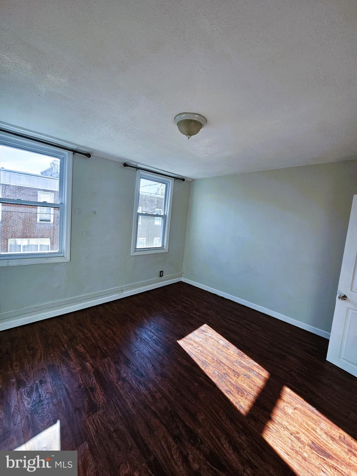 POINT BREEZE - Residential Lease