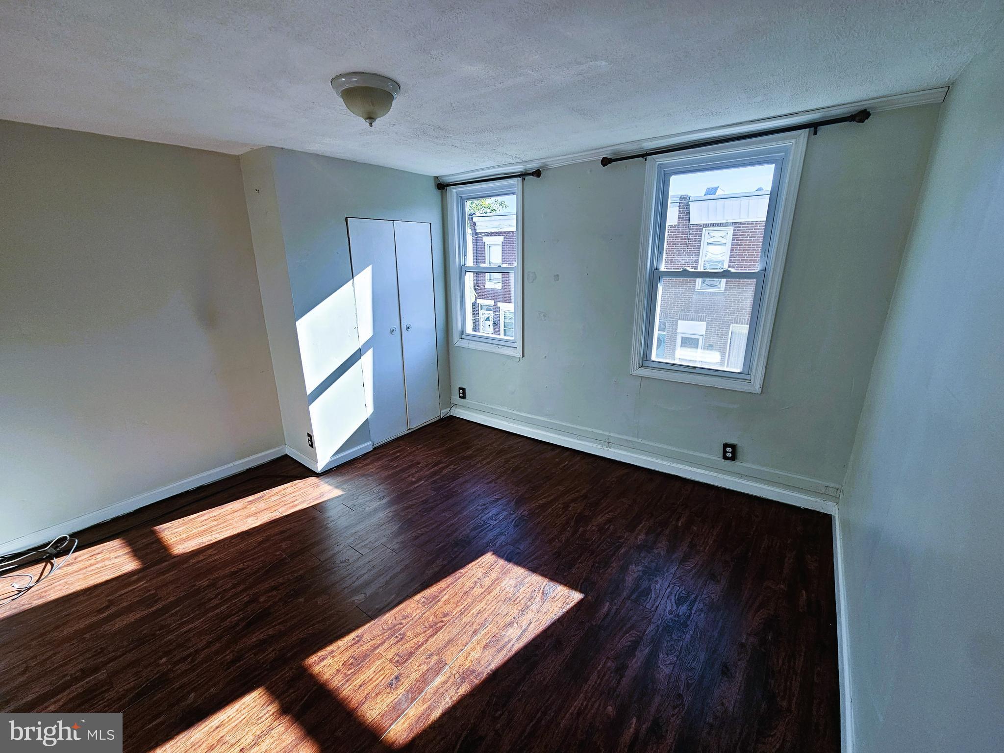 POINT BREEZE - Residential Lease
