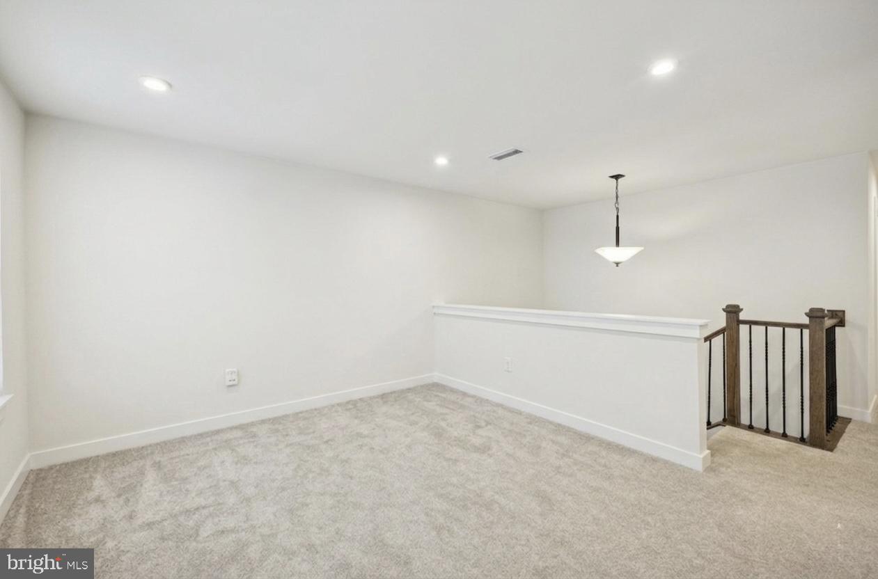 CHESTNUT RIDGE - Residential