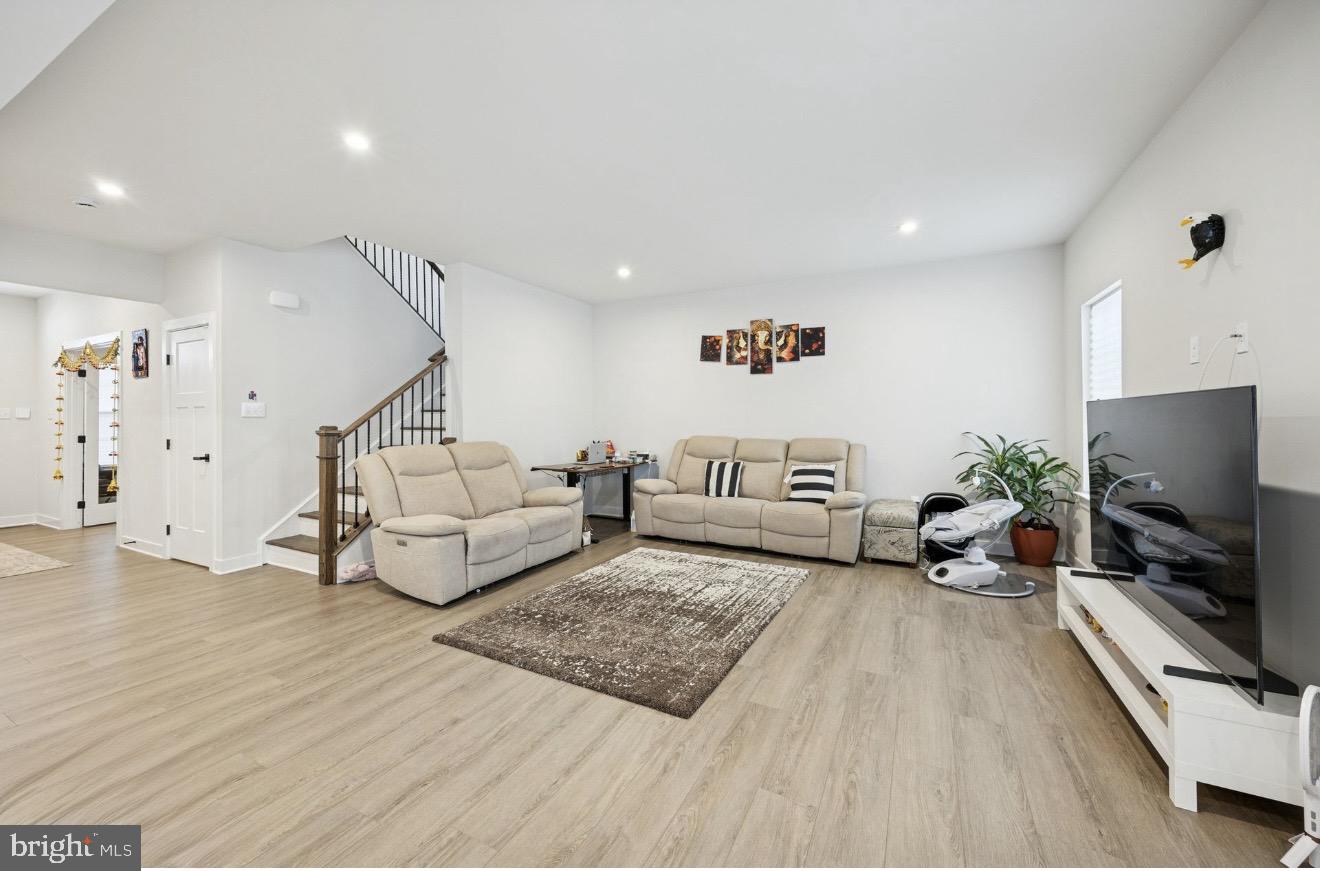 243 CHASTAIN DRIVE