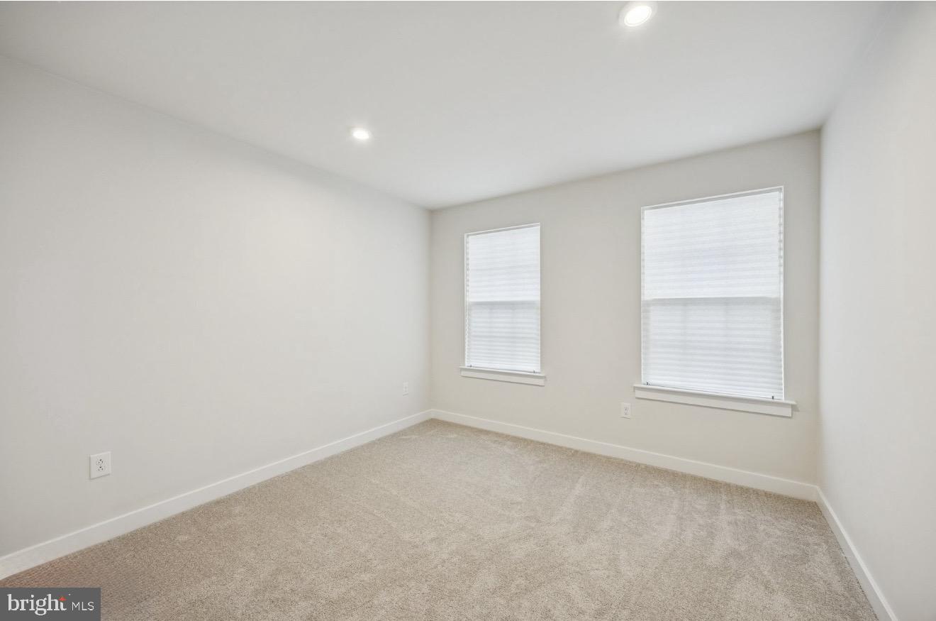 CHESTNUT RIDGE - Residential