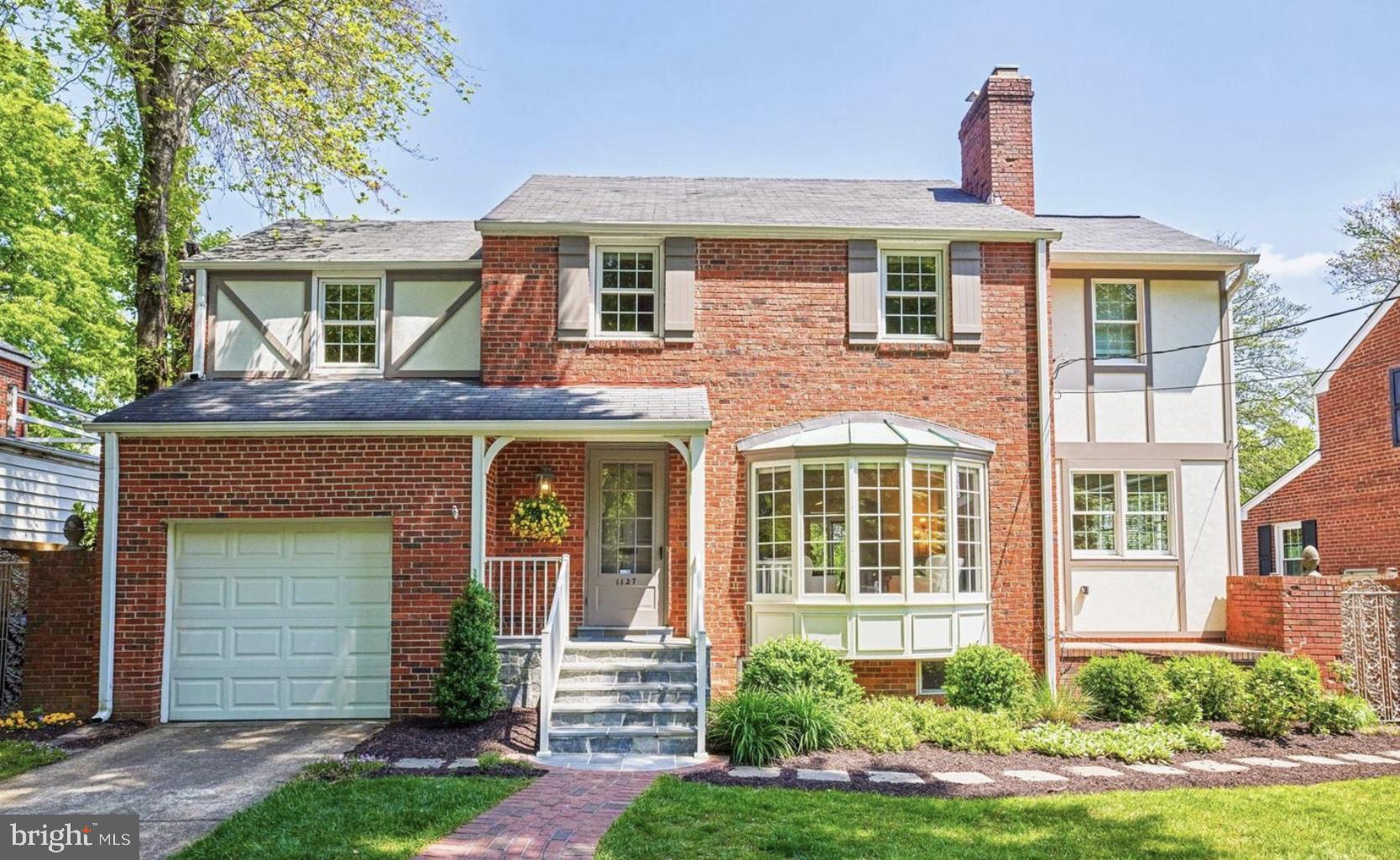 WAYCROFT WOODLAWN - Residential