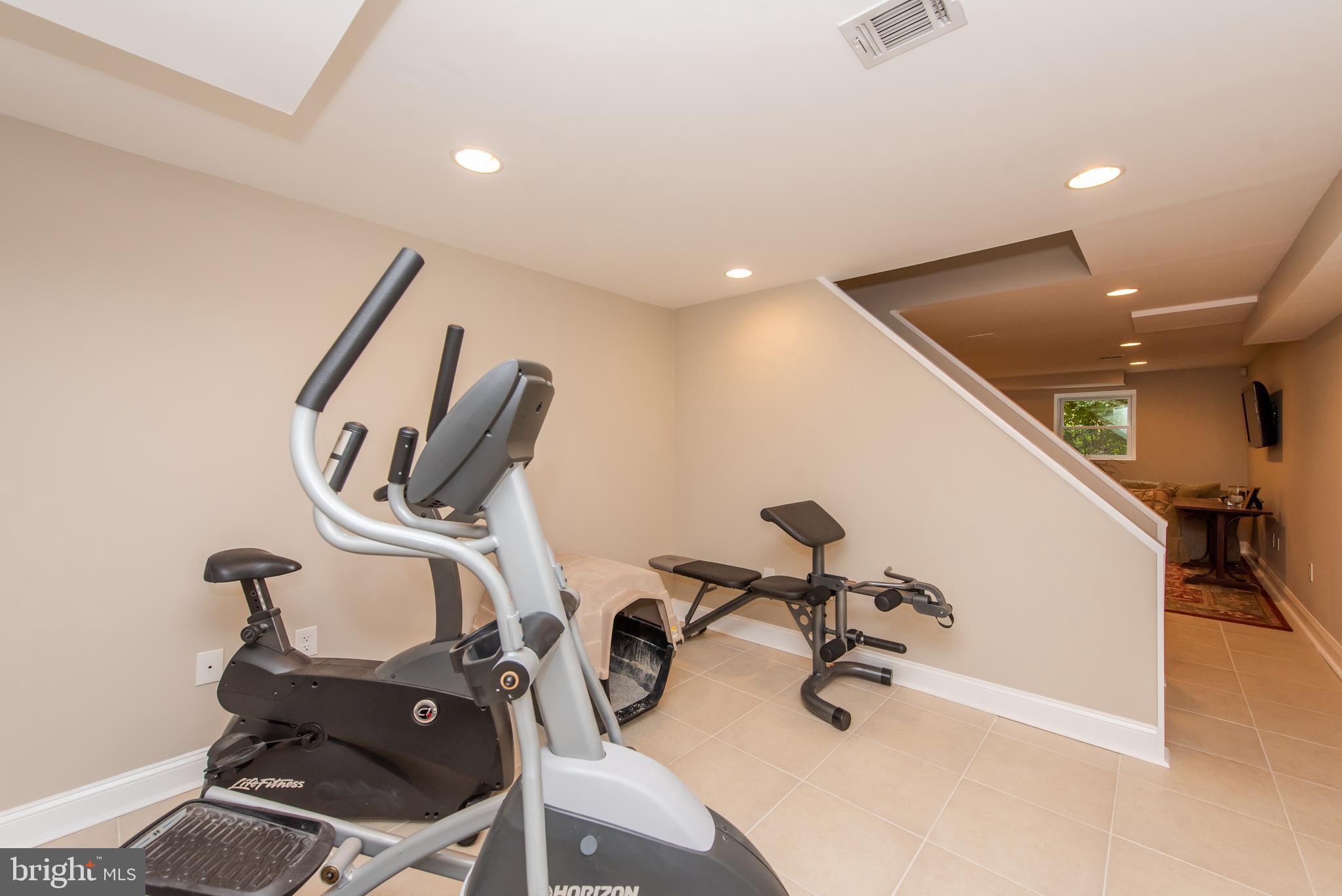 CHATHAM MEWS - Residential