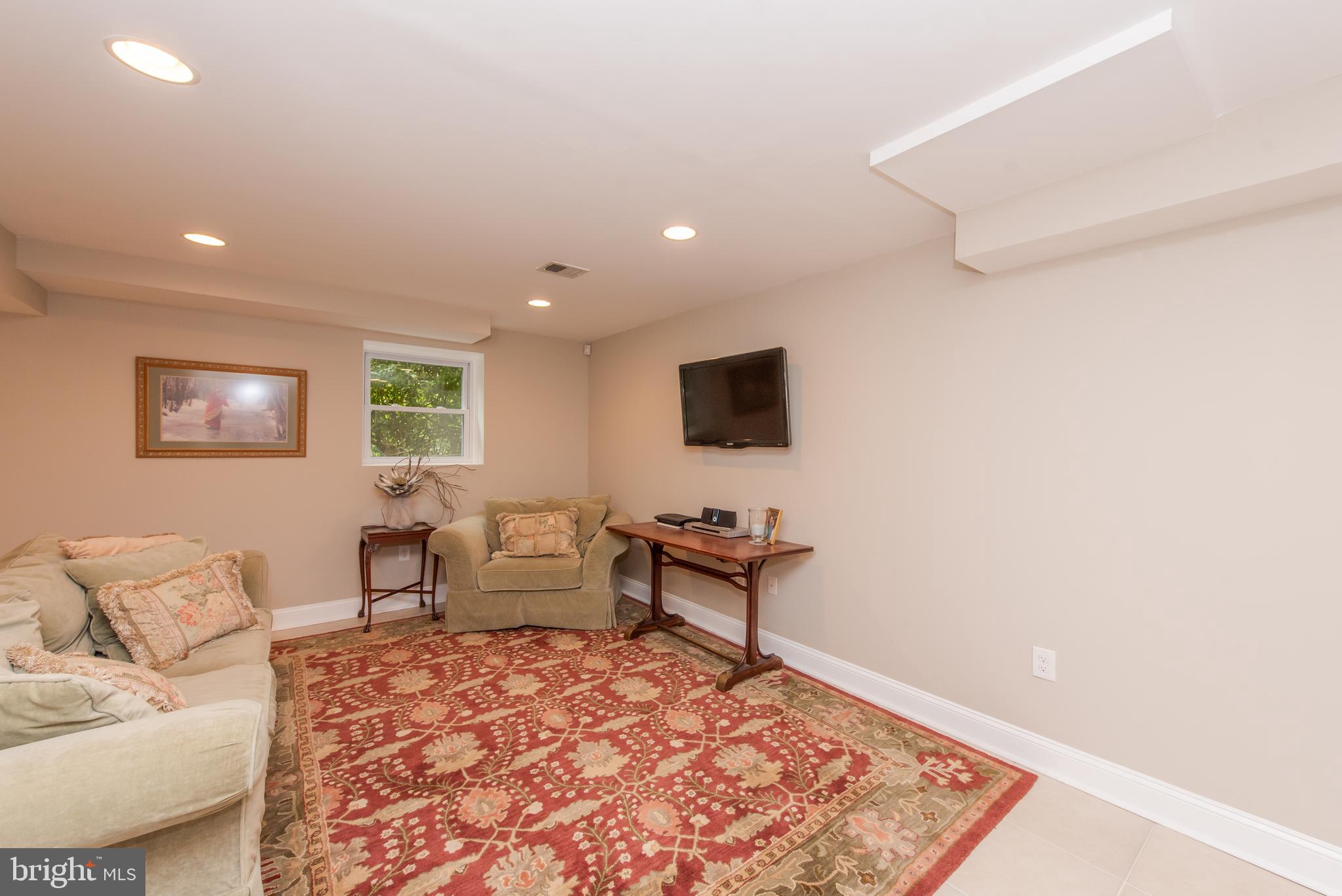 CHATHAM MEWS - Residential