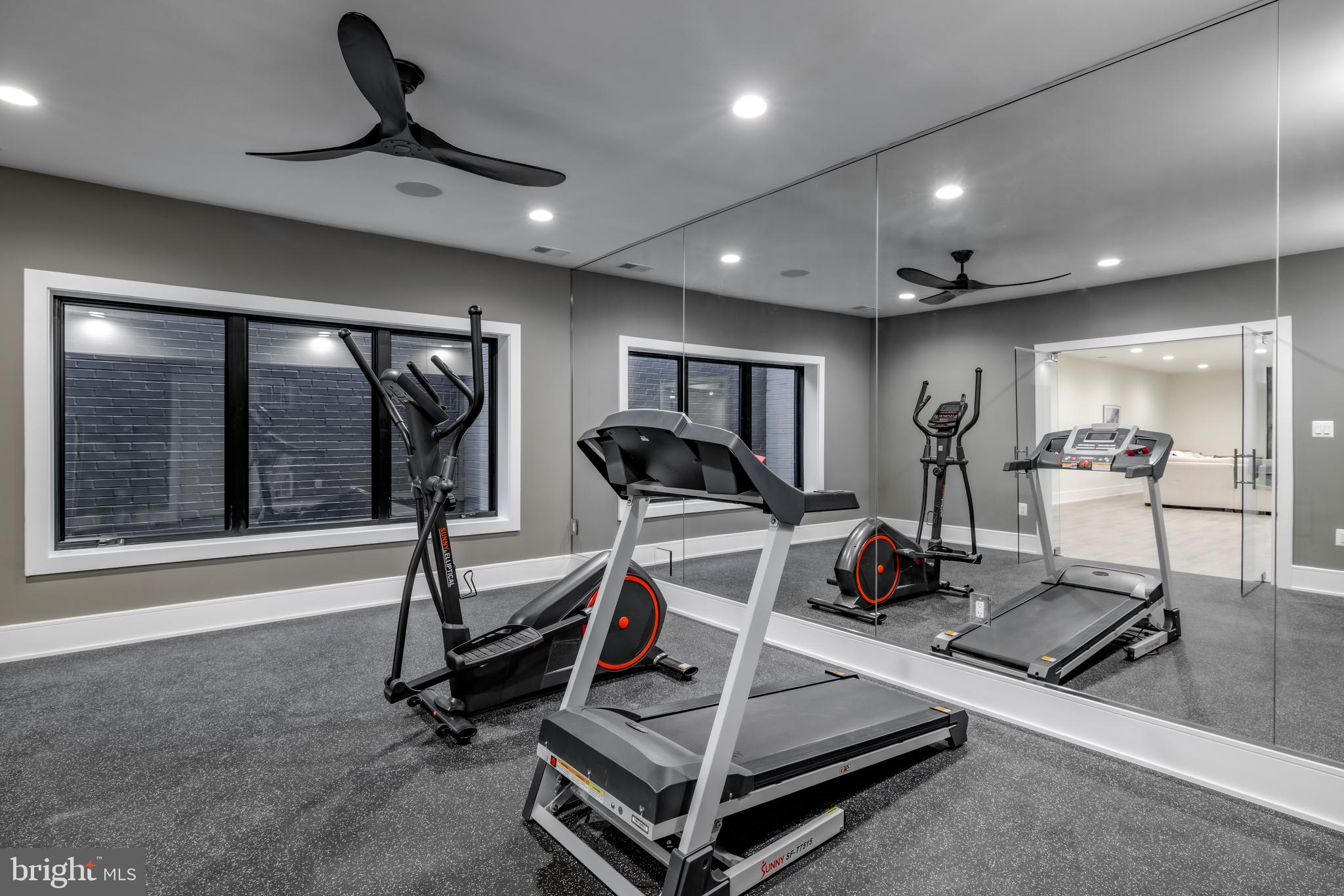 HANSBOROUGH - Residential