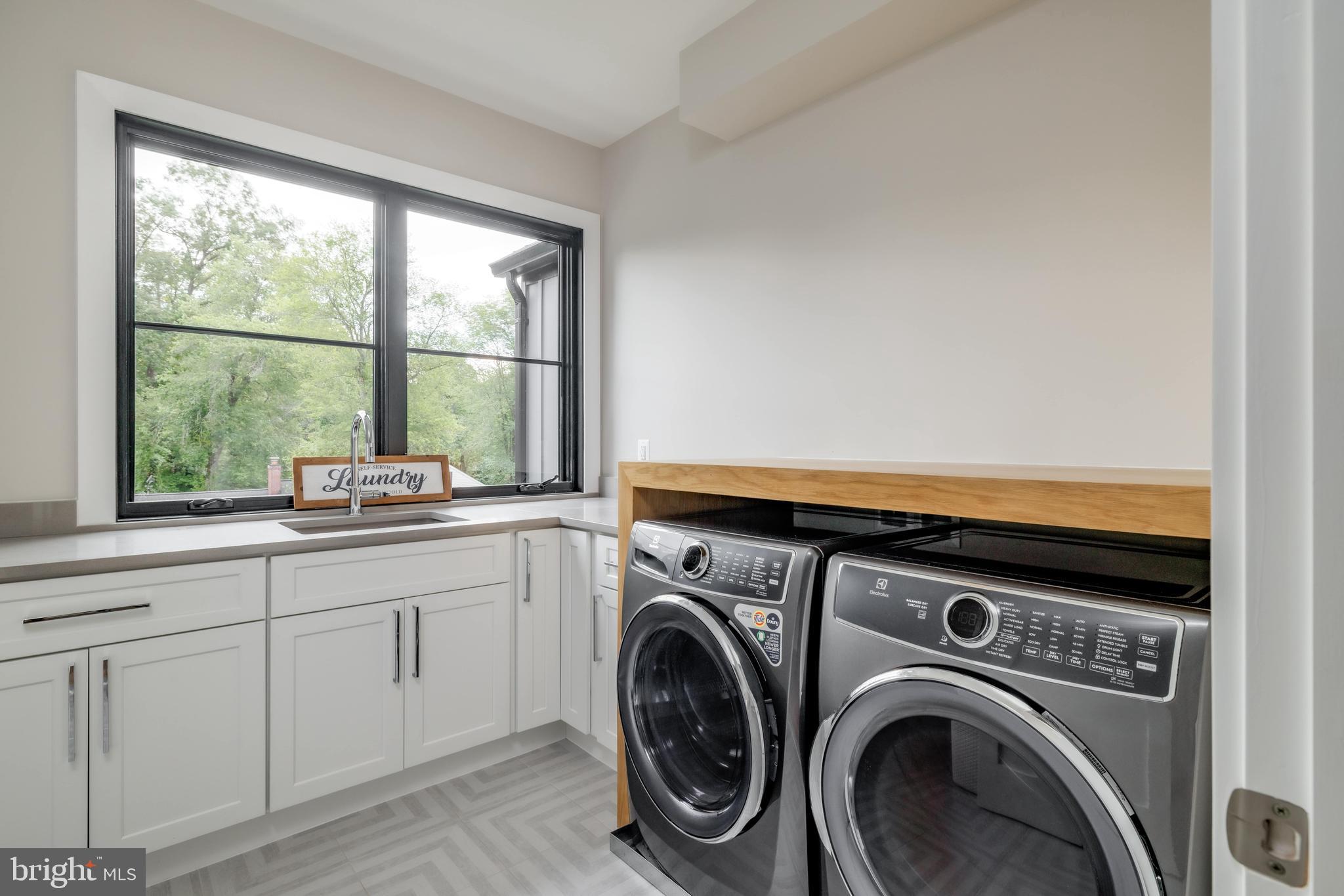 HANSBOROUGH - Residential