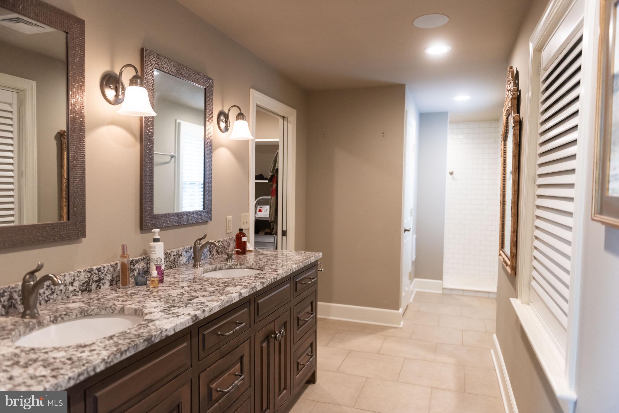 HERSHEY VILLAGE - Residential