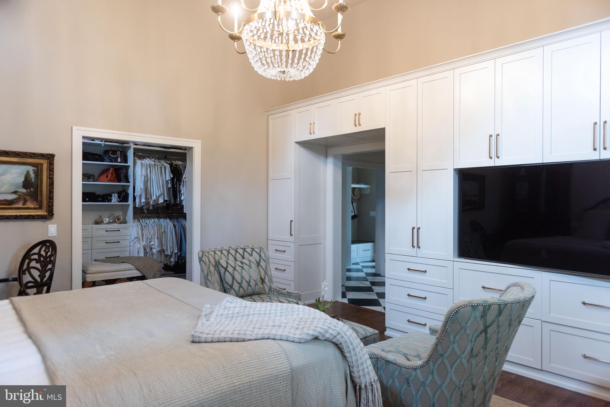 HERSHEY VILLAGE - Residential