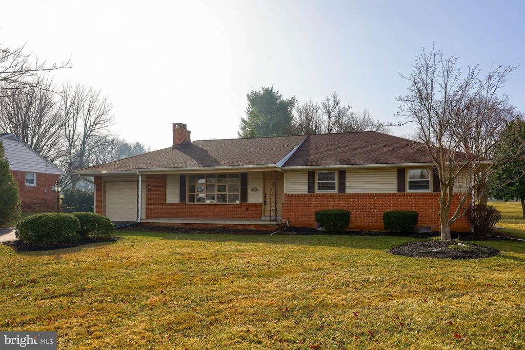 Photo of 34 CORRY AVE, LANCASTER, PA 17601 (MLS # PALA2031298)