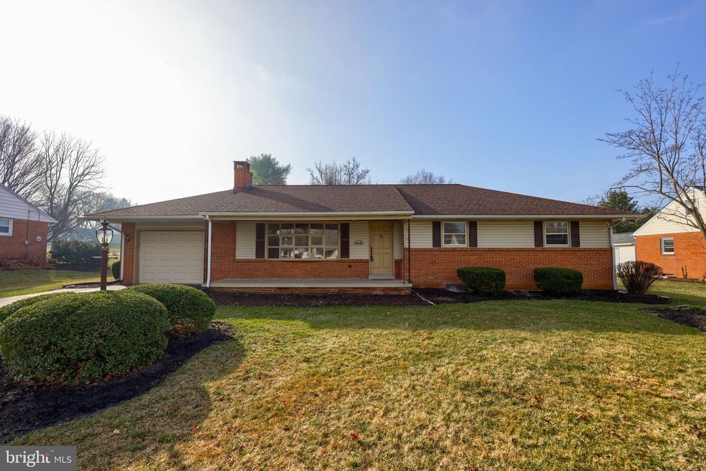 Photo of 34 CORRY AVE, LANCASTER, PA 17601 (MLS # PALA2031298)