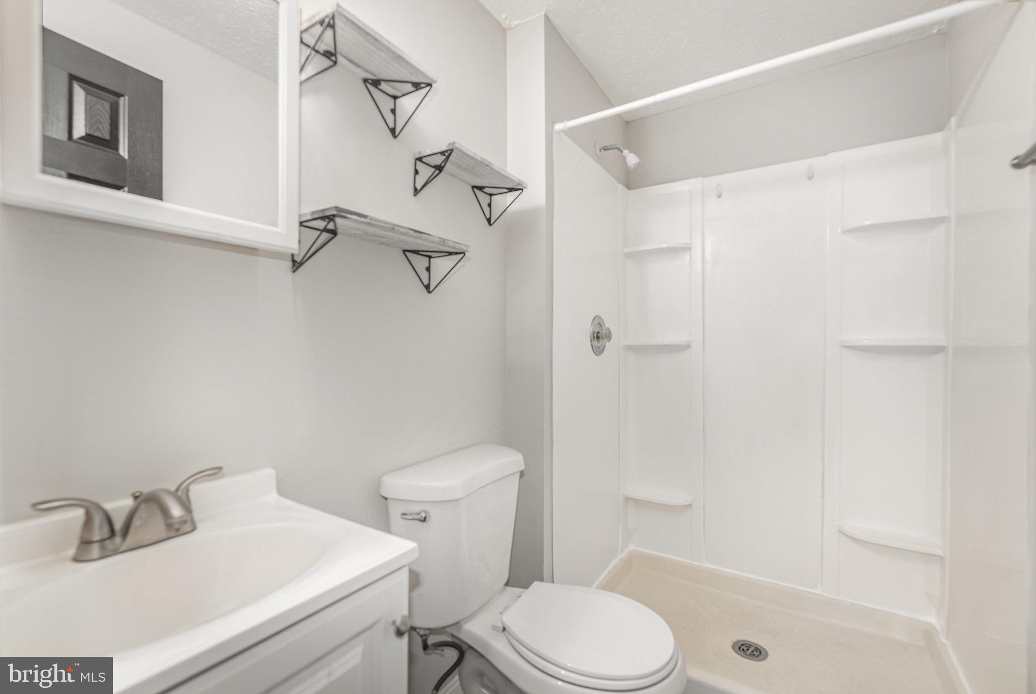 COLONY SQUARE - Residential Lease