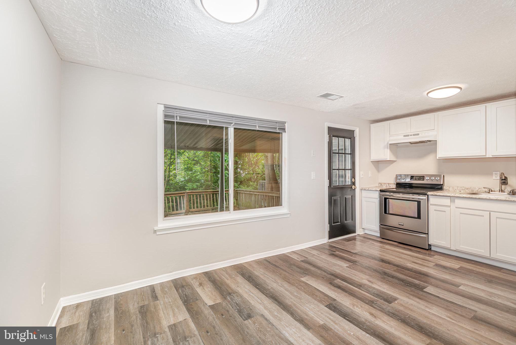 COLONY SQUARE - Residential Lease