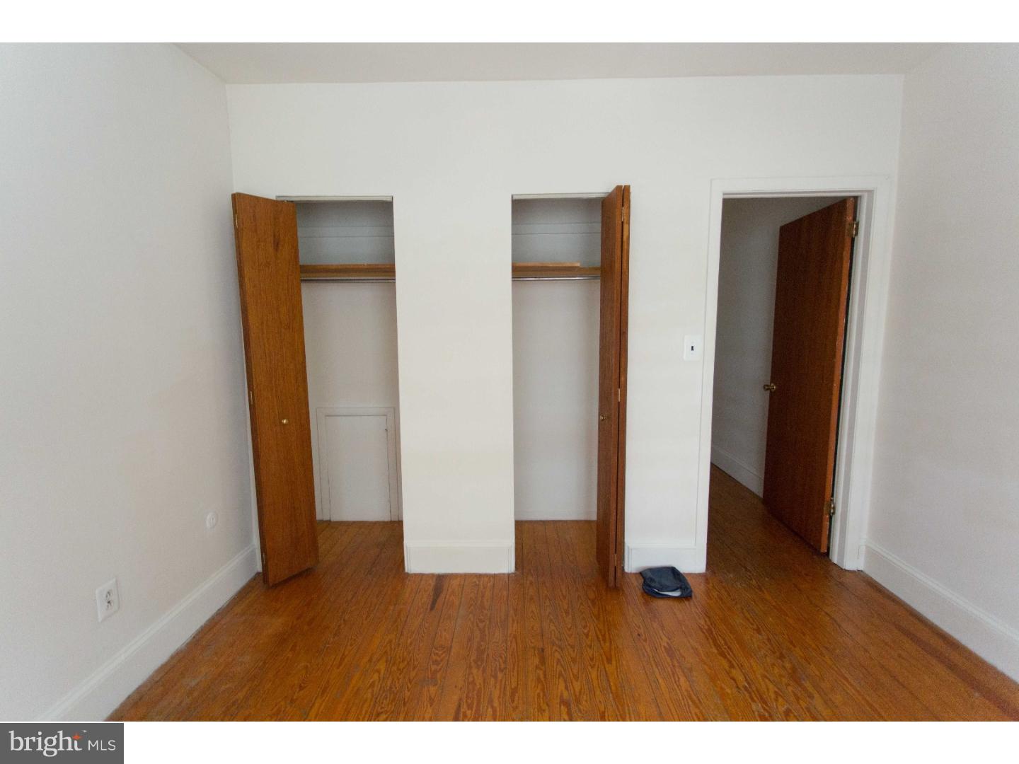 WASHINGTON SQ - Residential Lease