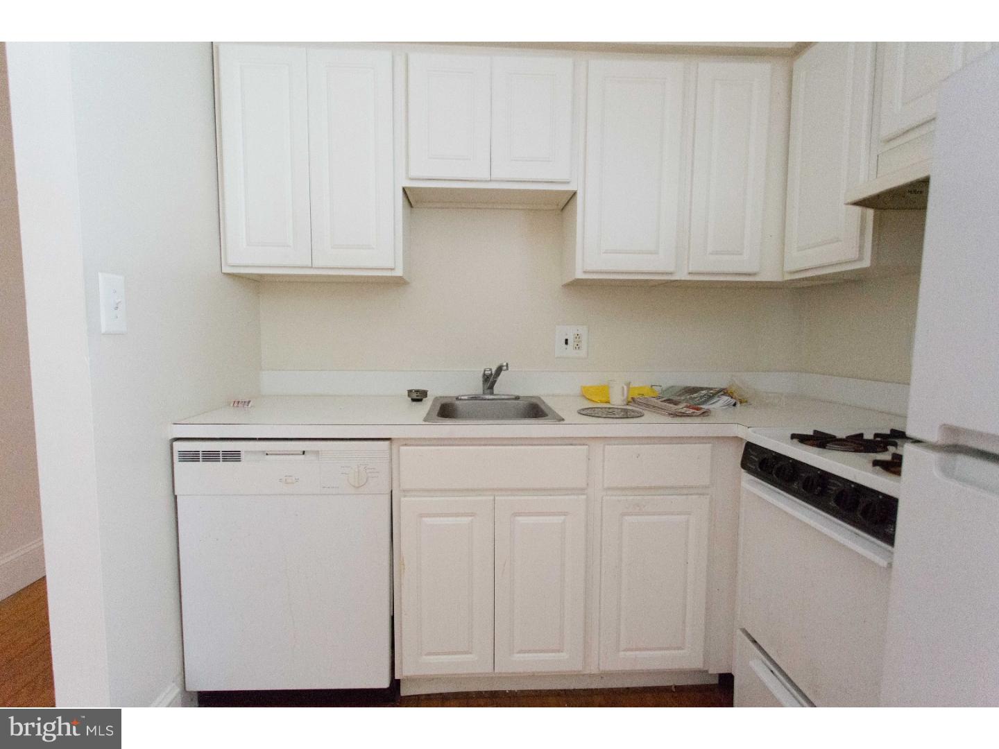 WASHINGTON SQ - Residential Lease