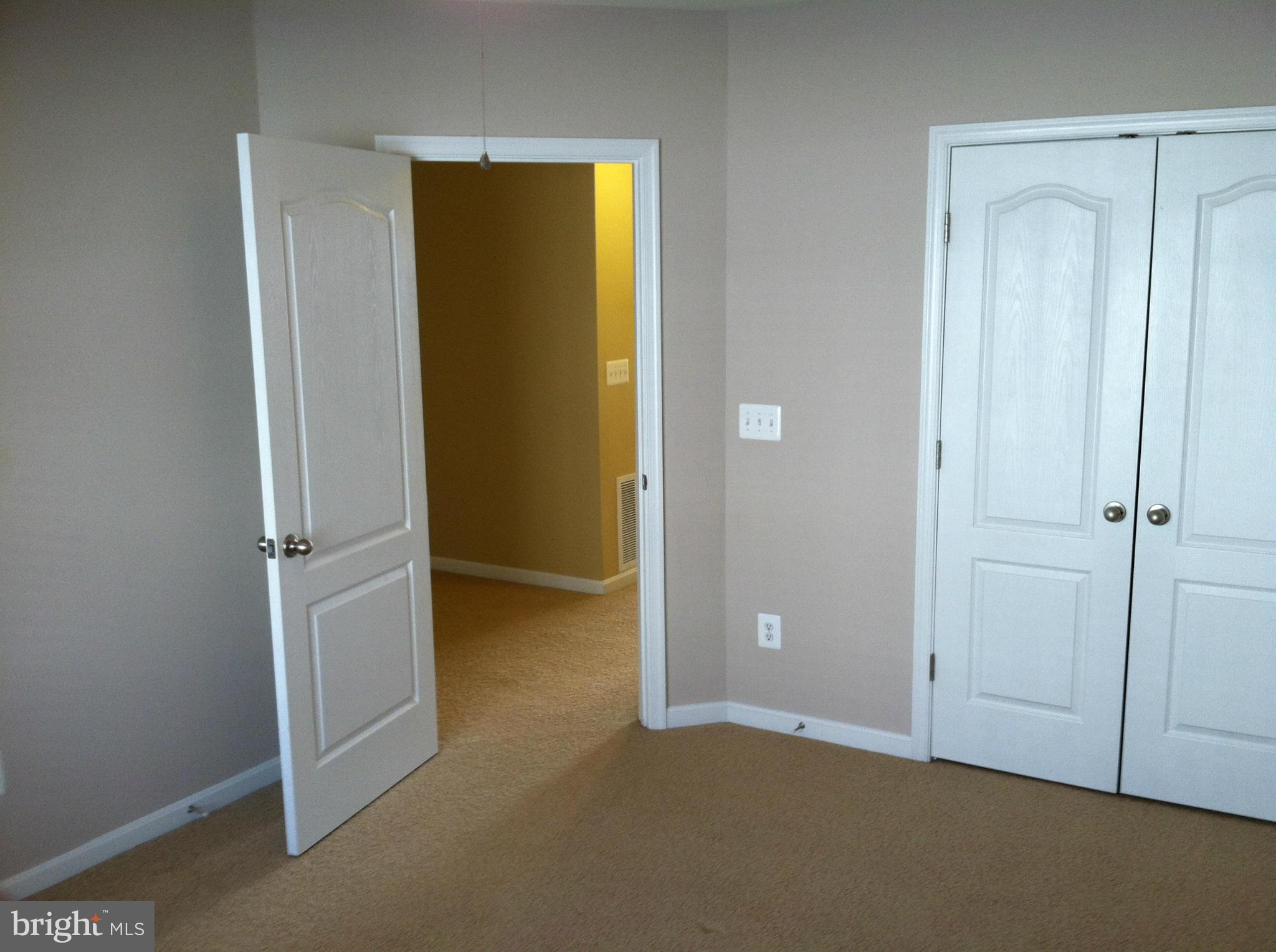 RESIDENCES AT BRAMBLETON - Residential Lease