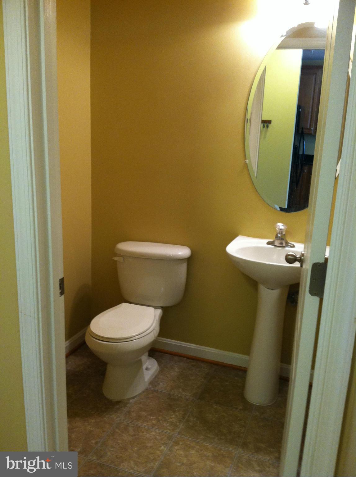 RESIDENCES AT BRAMBLETON - Residential Lease