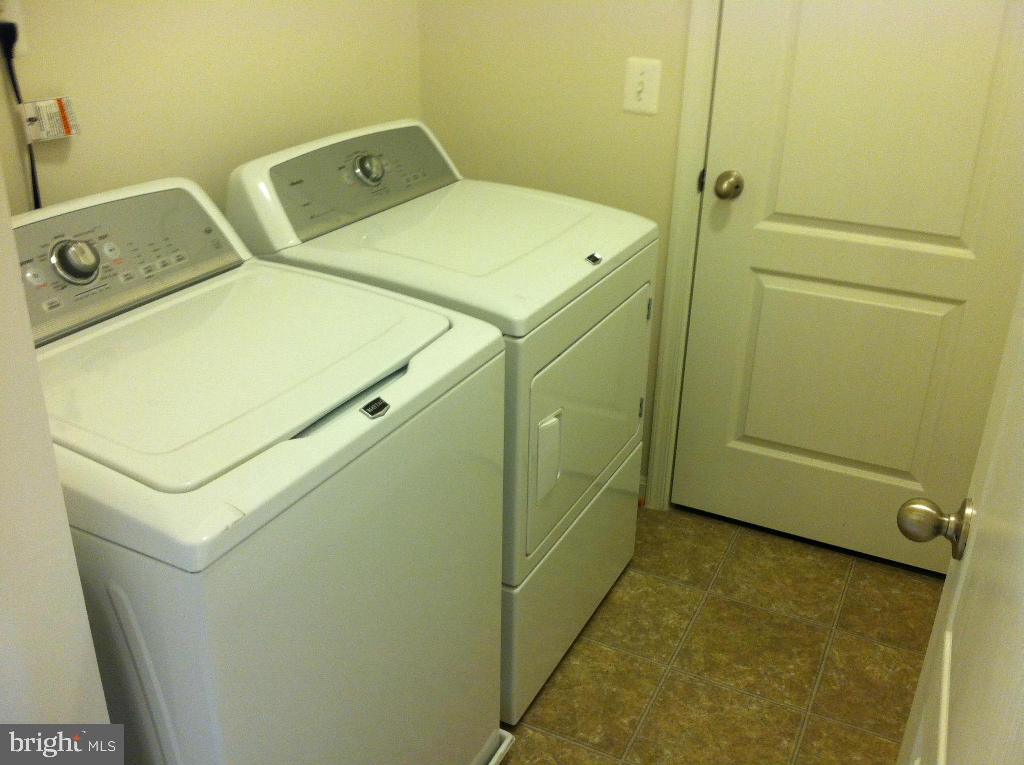 RESIDENCES AT BRAMBLETON - Residential Lease