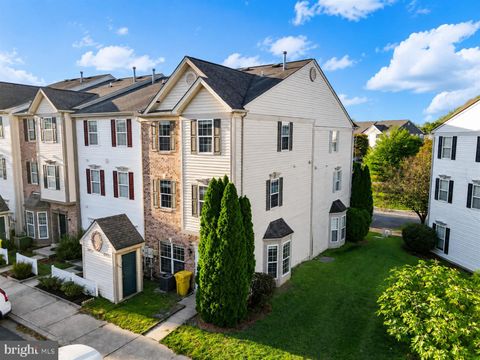 Townhouse For Rent - 308 Assembly Point Court<br/> ODENTON, MD 21113