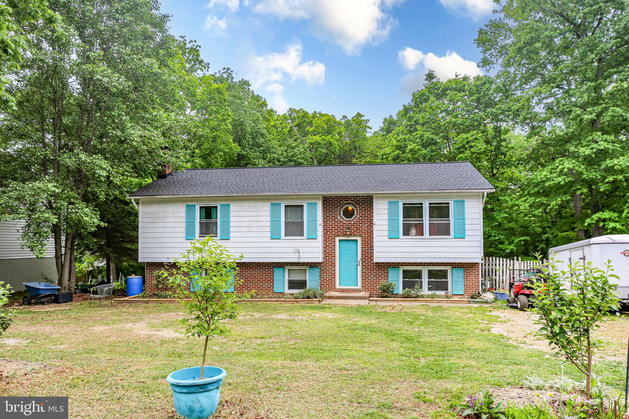 DEVONNE WOODS - Residential