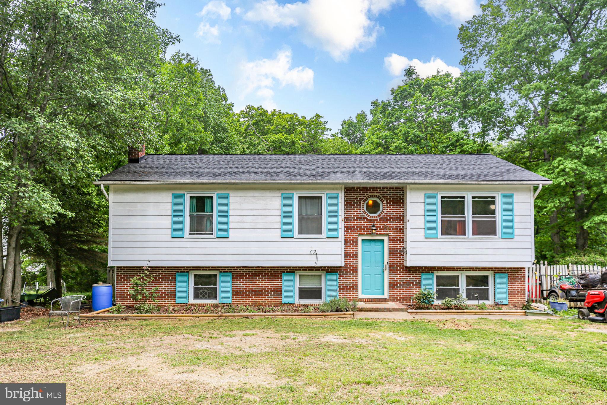 DEVONNE WOODS - Residential