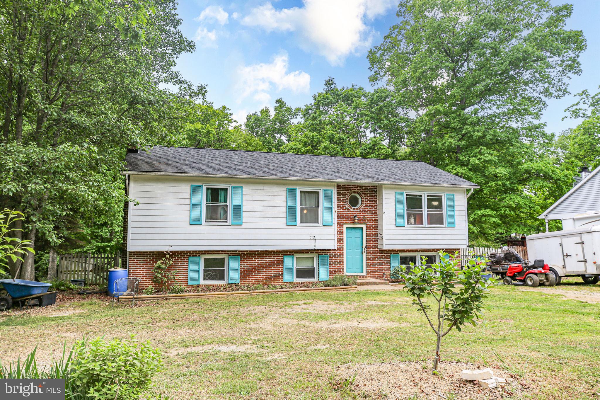 DEVONNE WOODS - Residential