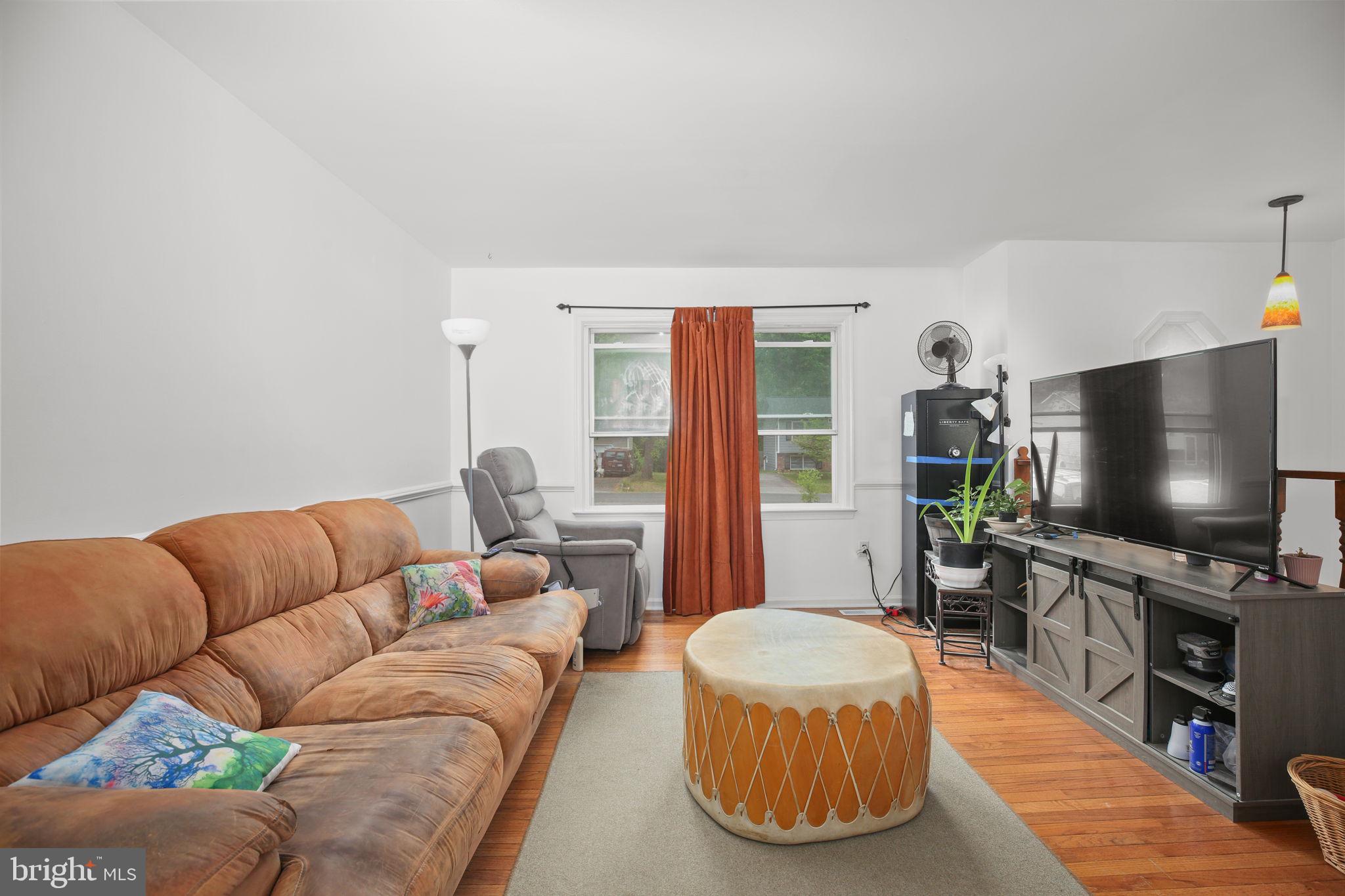DEVONNE WOODS - Residential