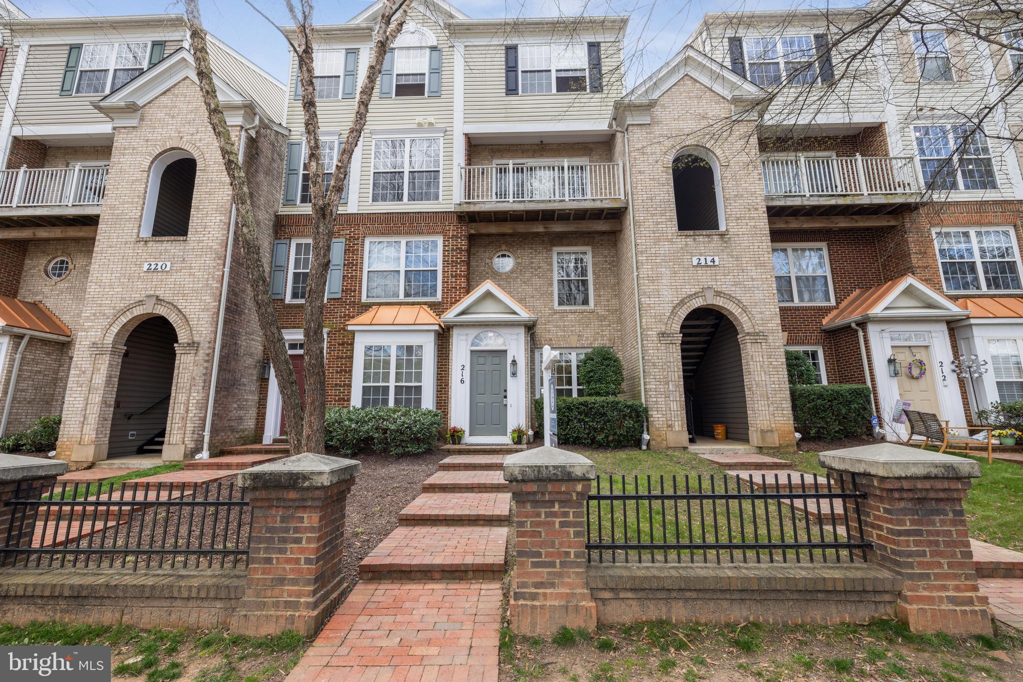 FALLSGROVE - Residential