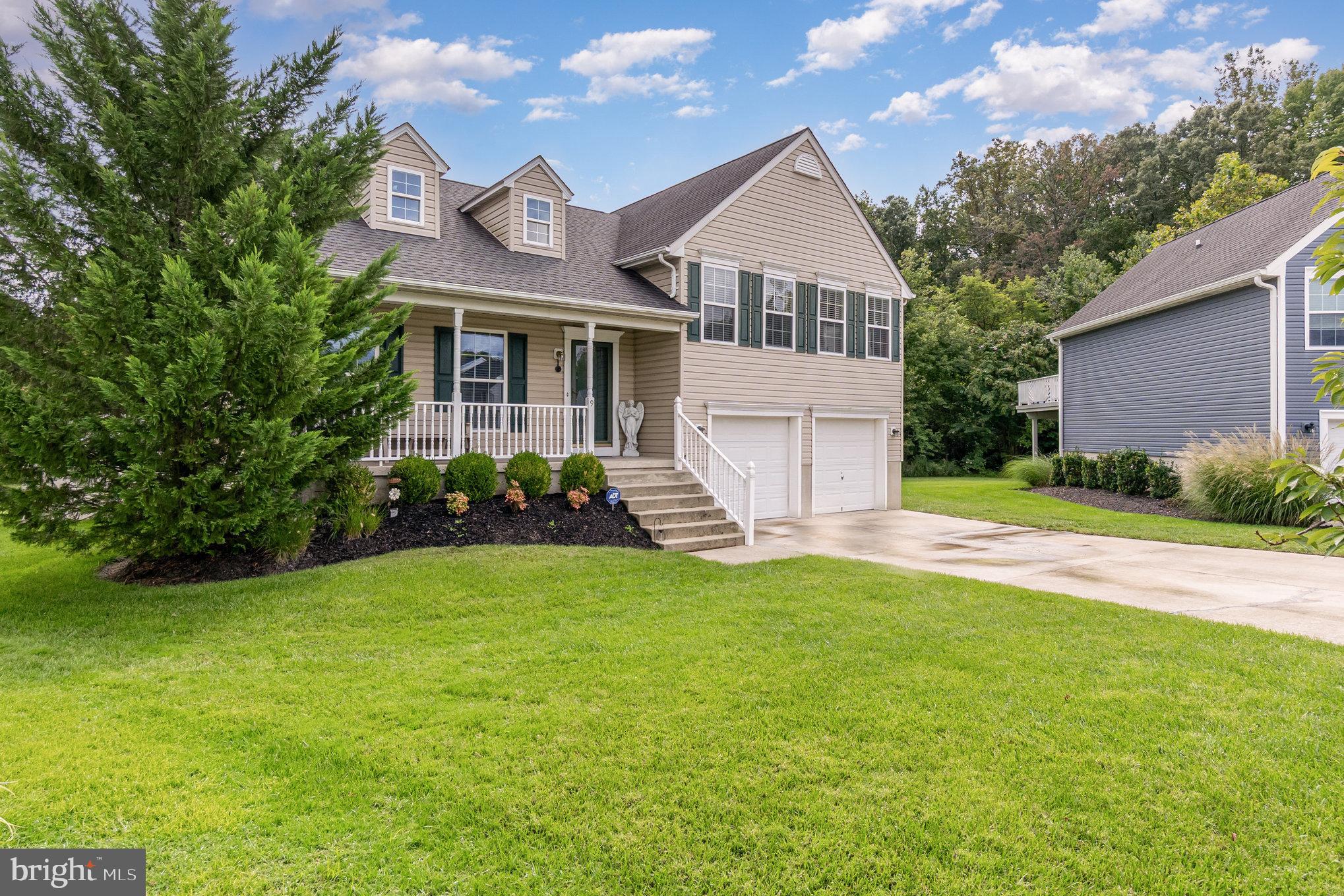 SENECA GARDENS - Residential