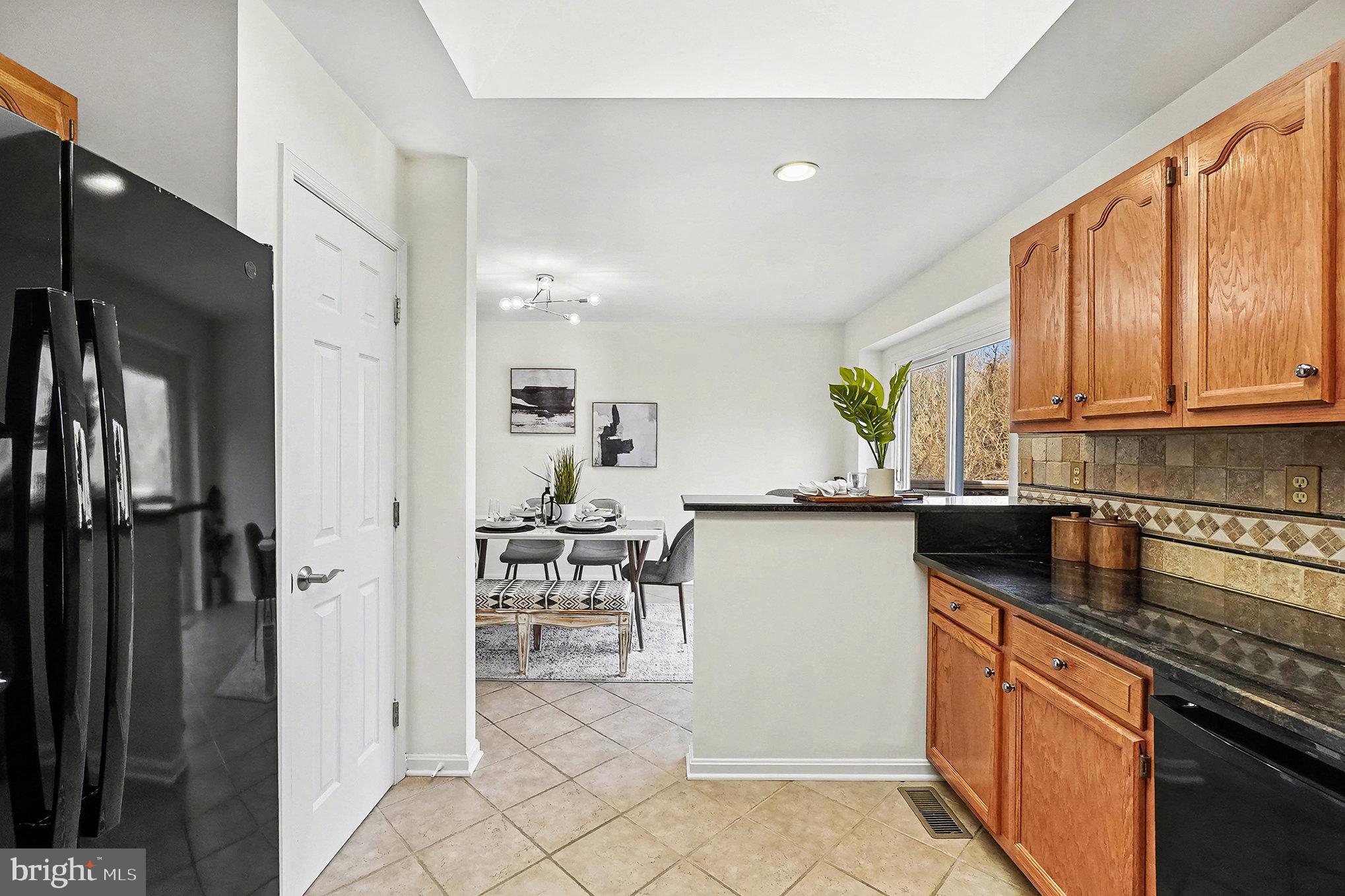 SENECA GARDENS - Residential