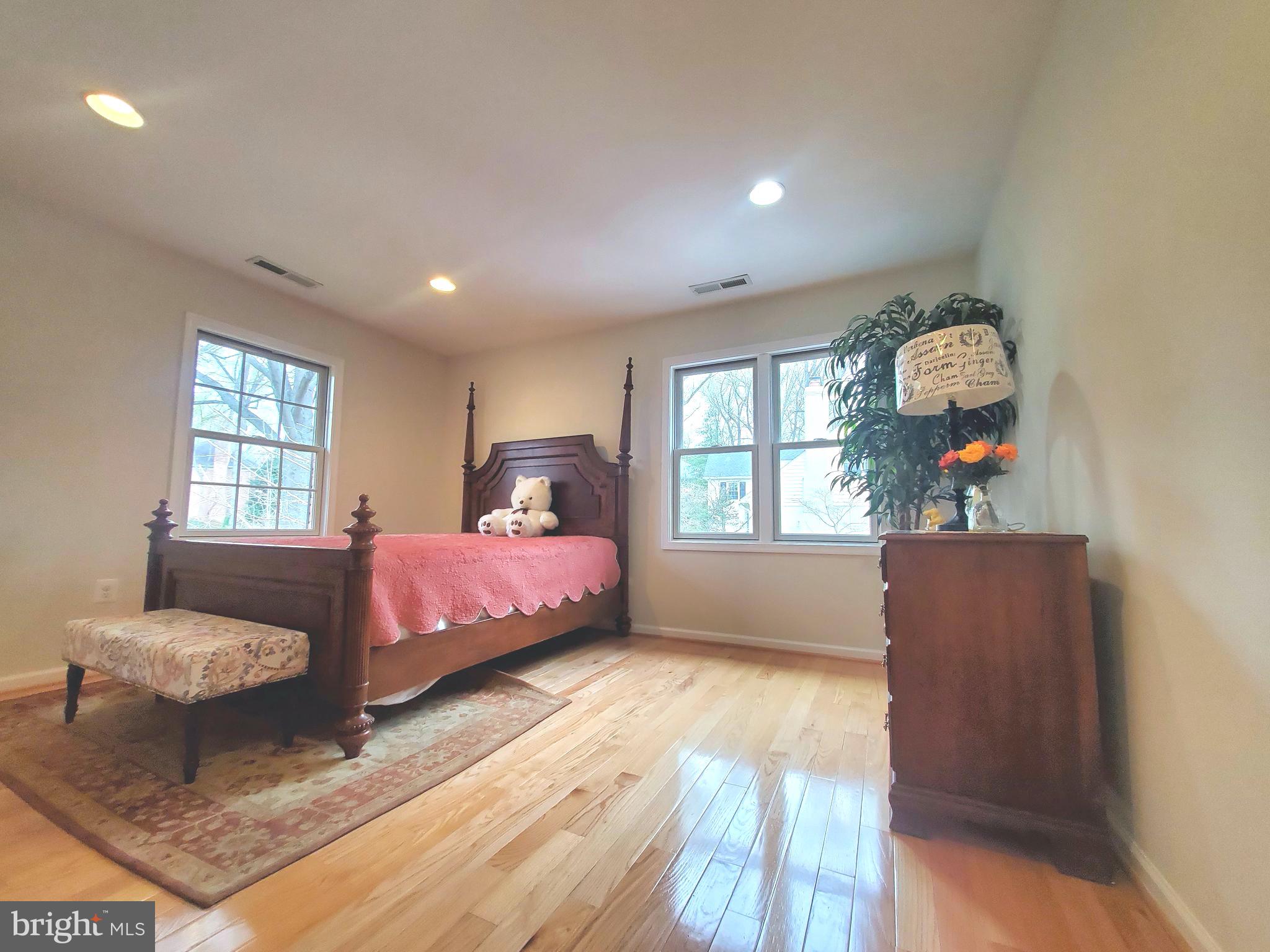 TIMBERLY - Residential