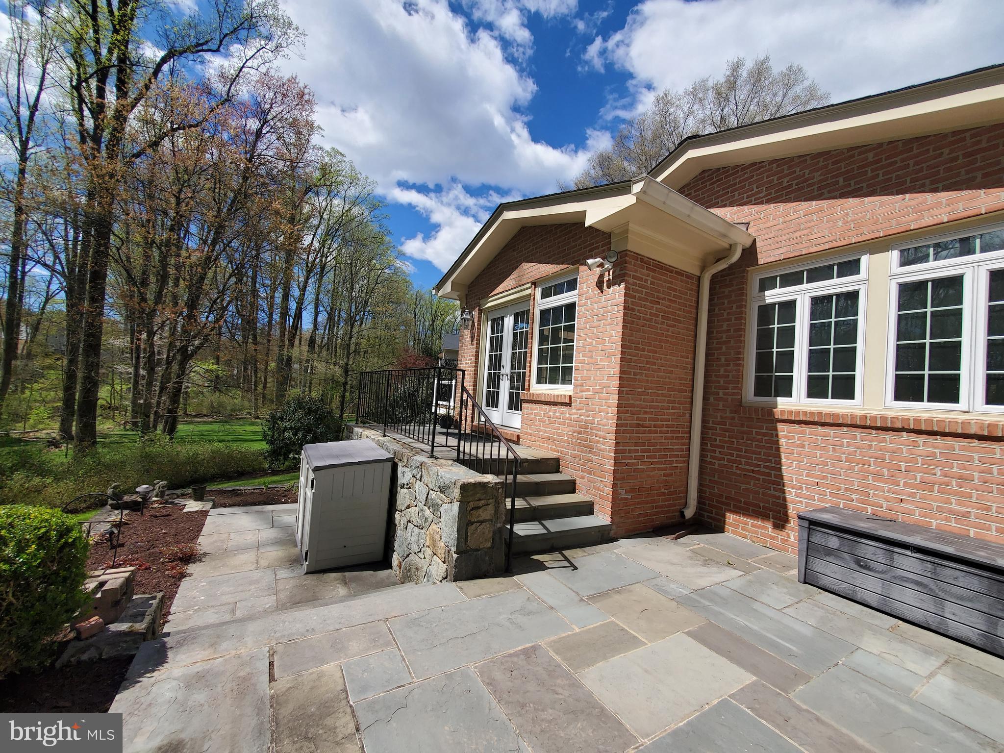 TIMBERLY - Residential