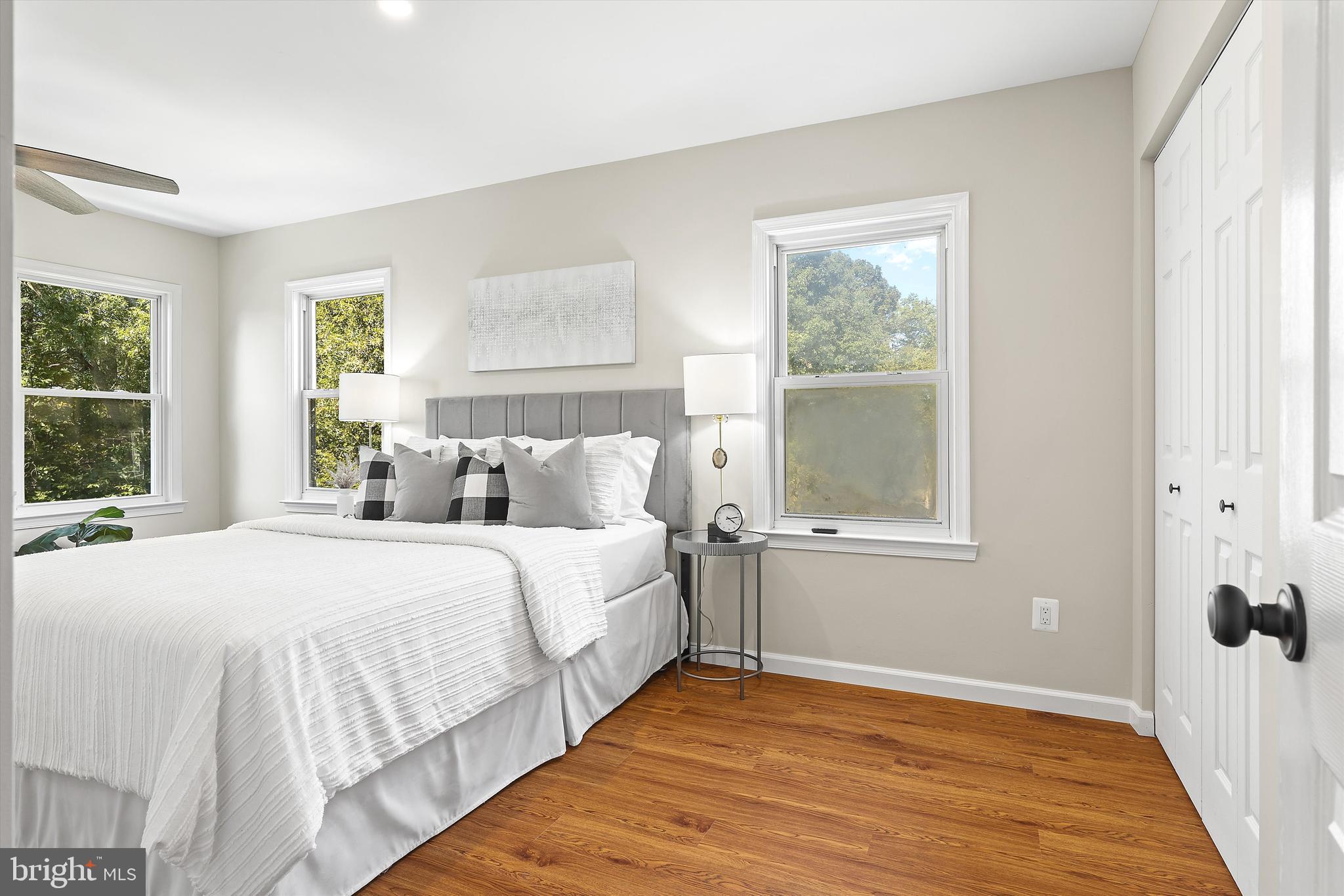 JEFFERSON MANOR - Residential