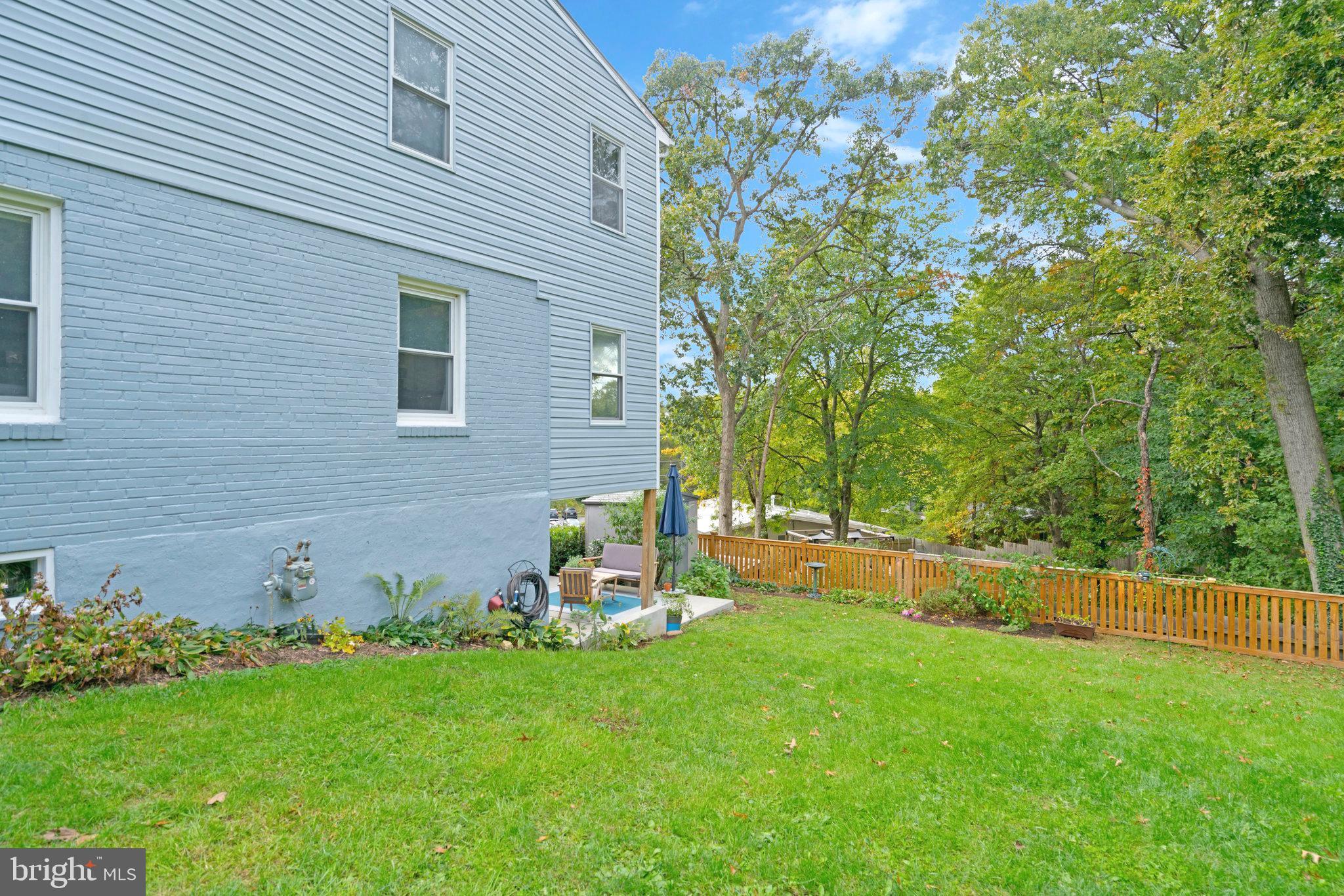 JEFFERSON MANOR - Residential