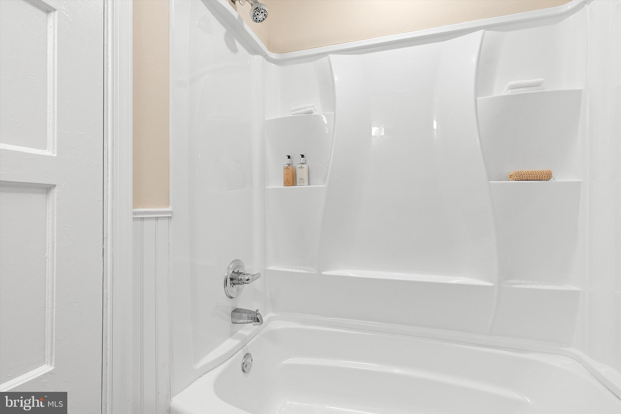 JEFFERSON MANOR - Residential