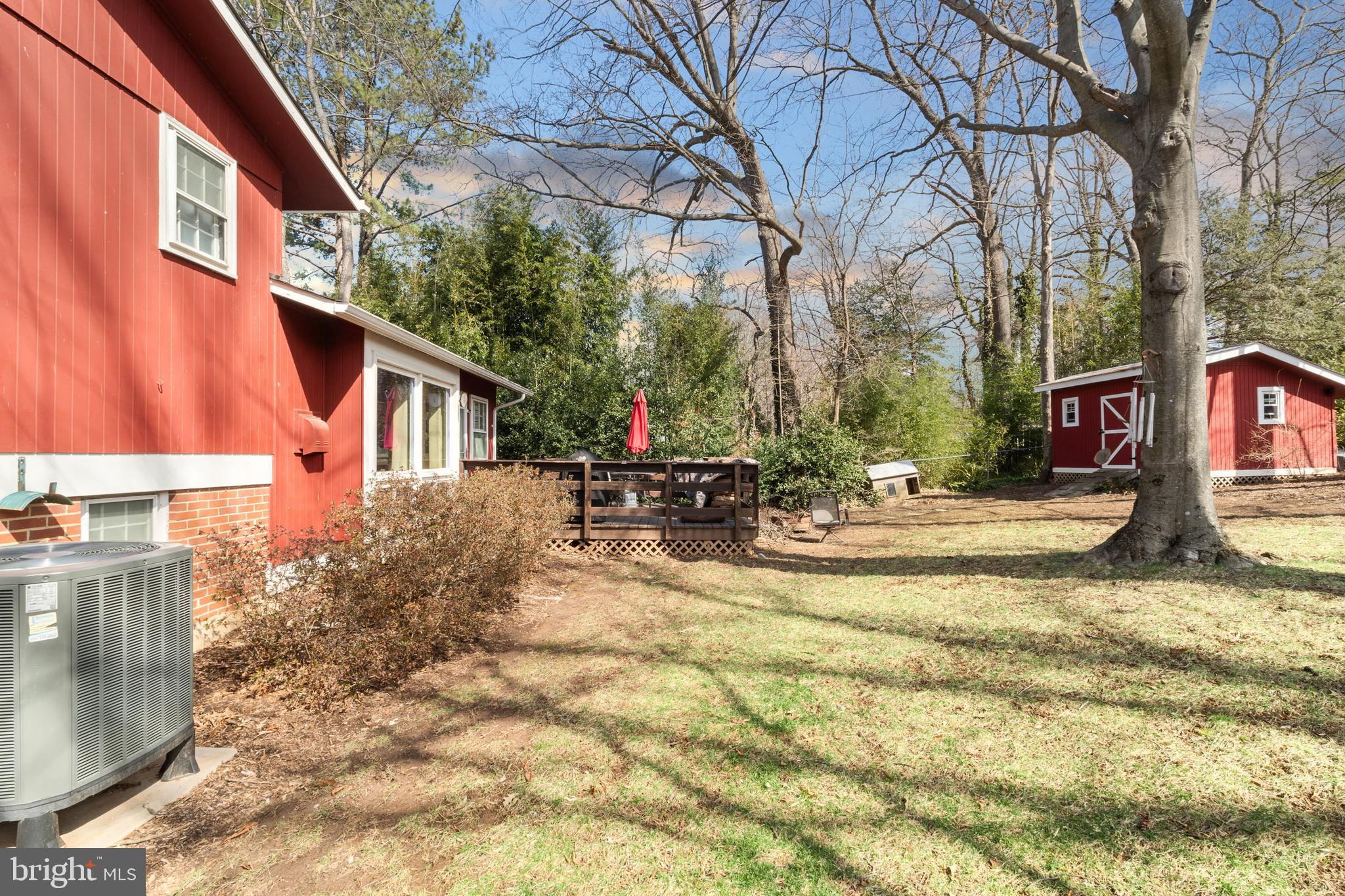 FAIRFAX VILLA - Residential