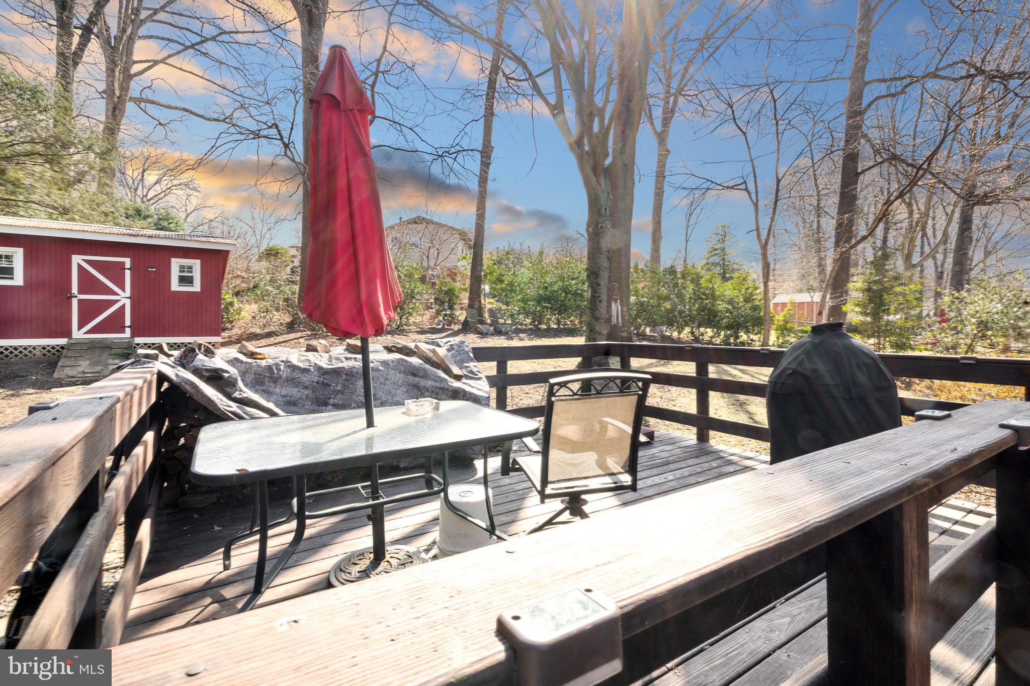 FAIRFAX VILLA - Residential