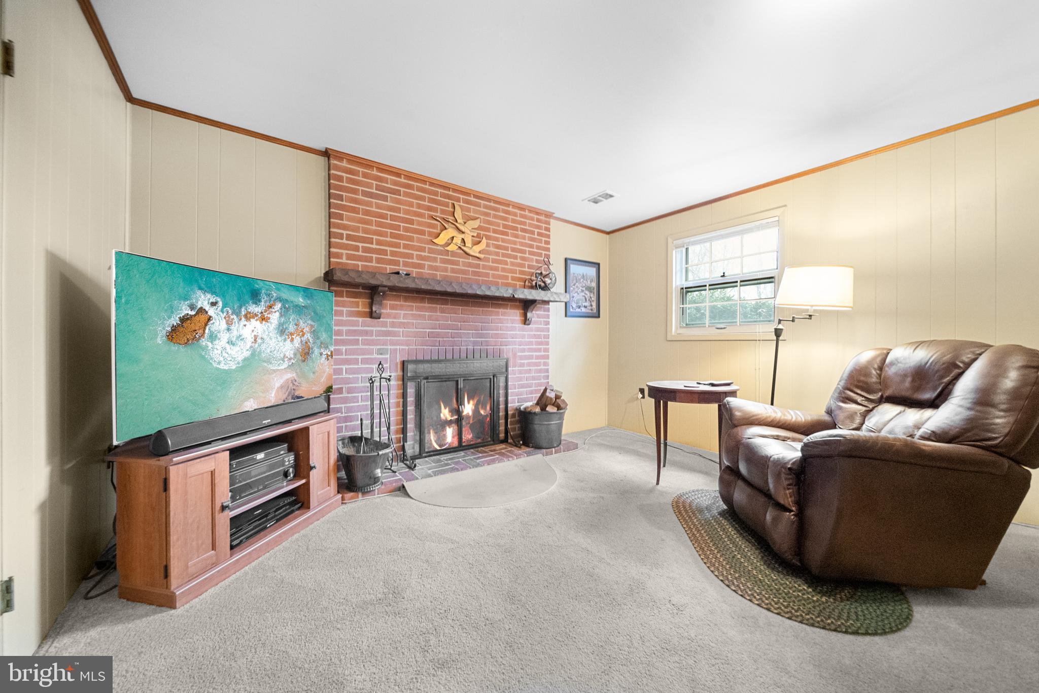 FAIRFAX VILLA - Residential