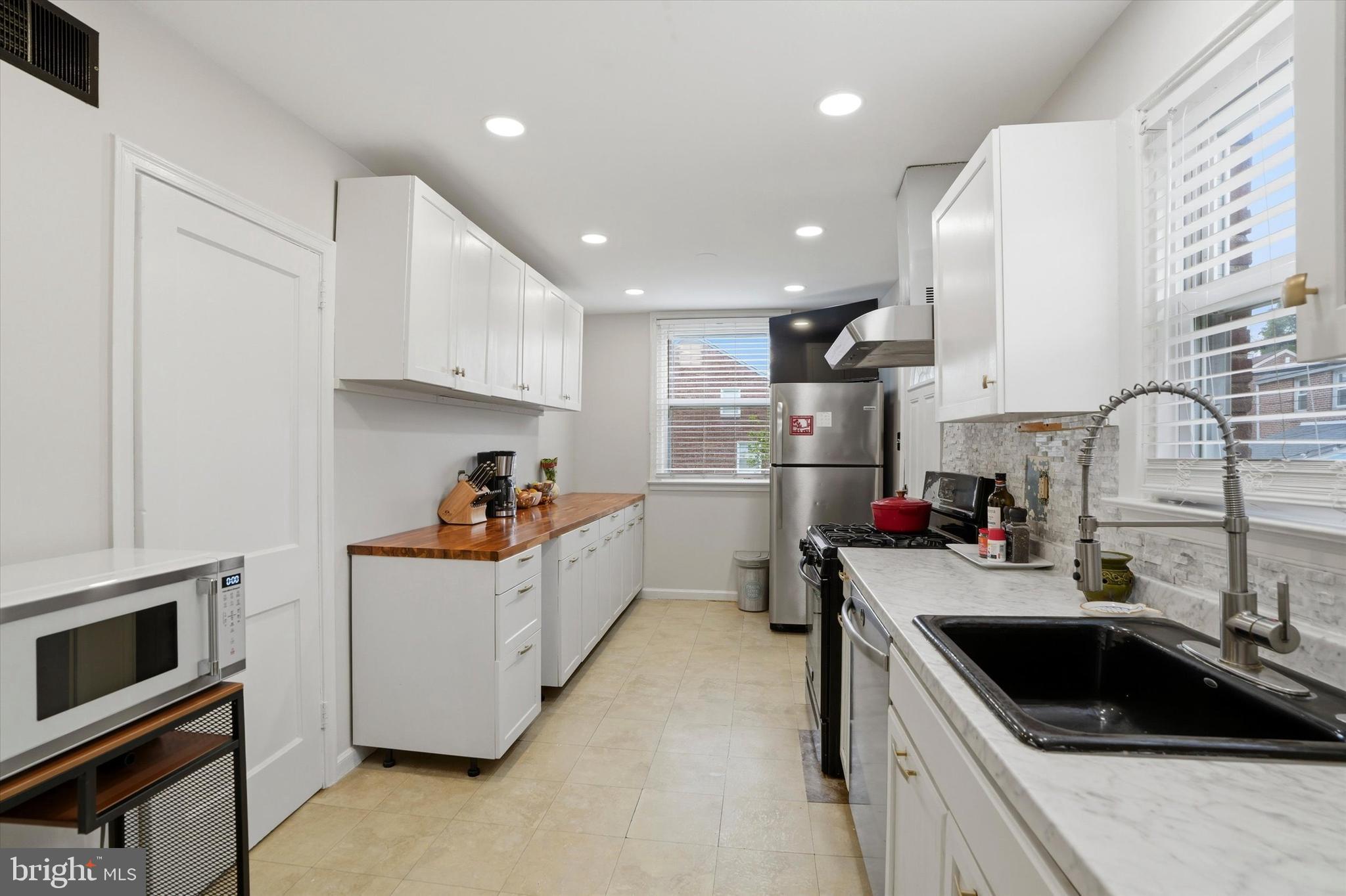 WOODMERE - Residential