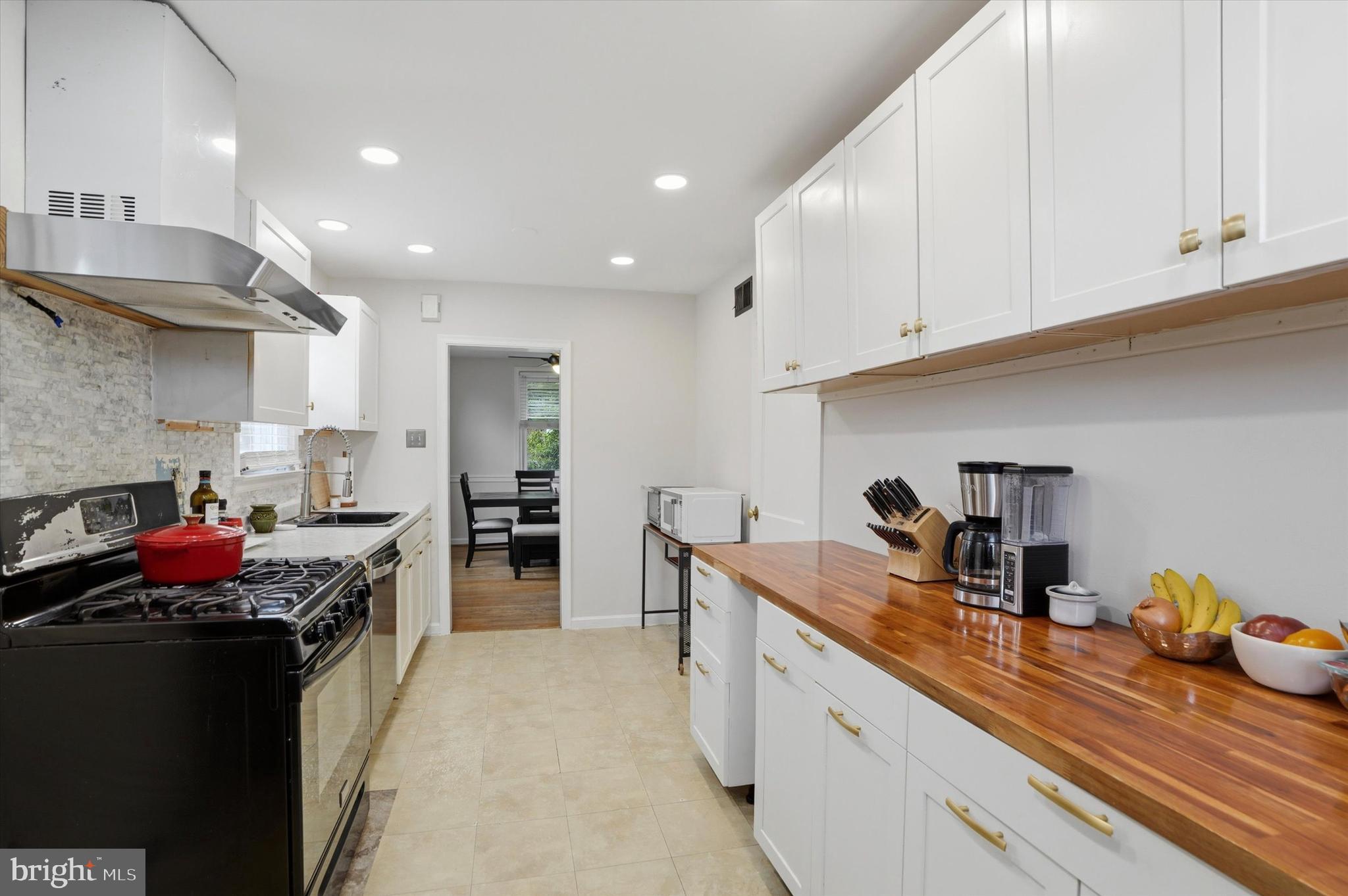 WOODMERE - Residential
