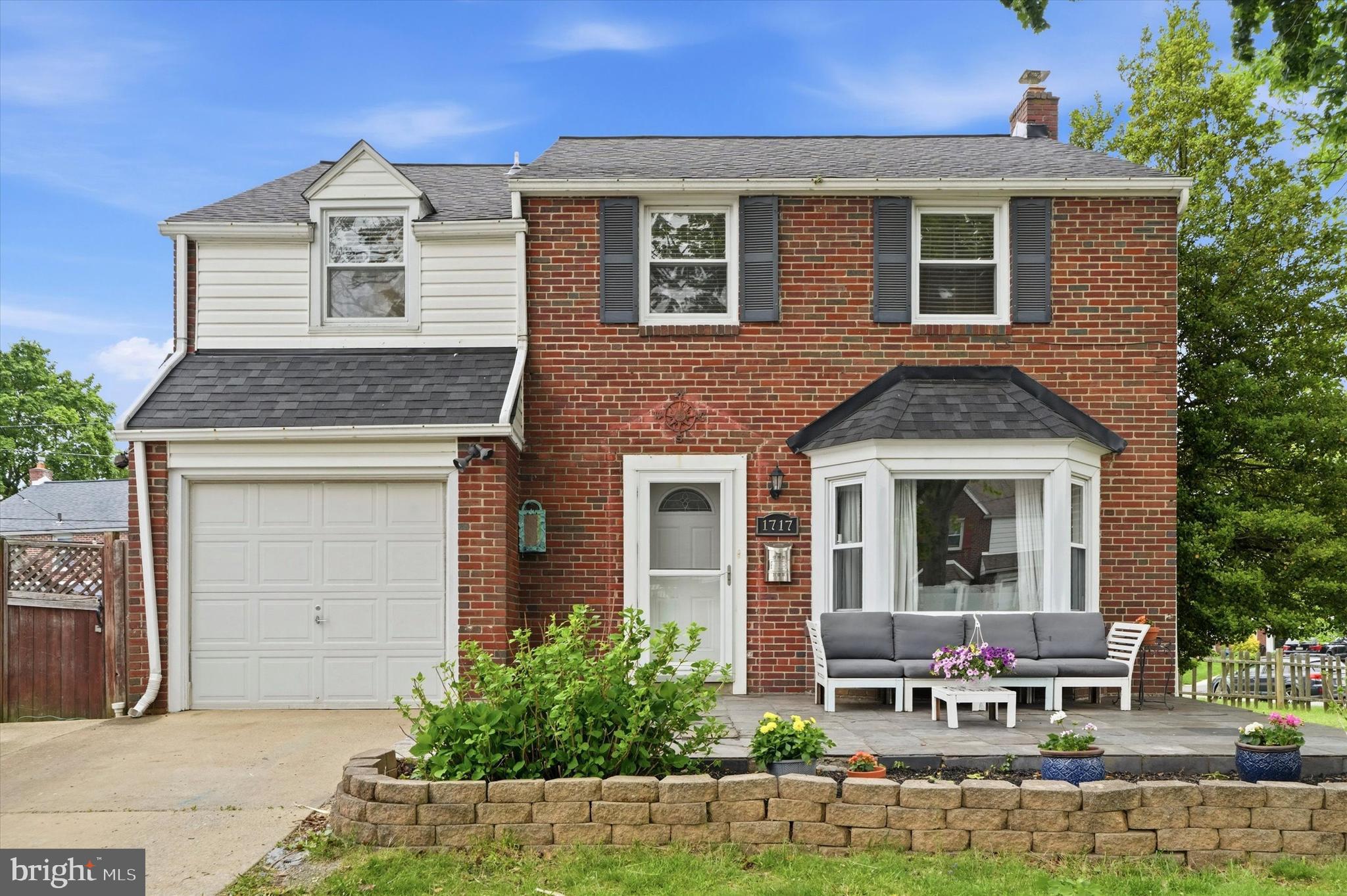 WOODMERE - Residential
