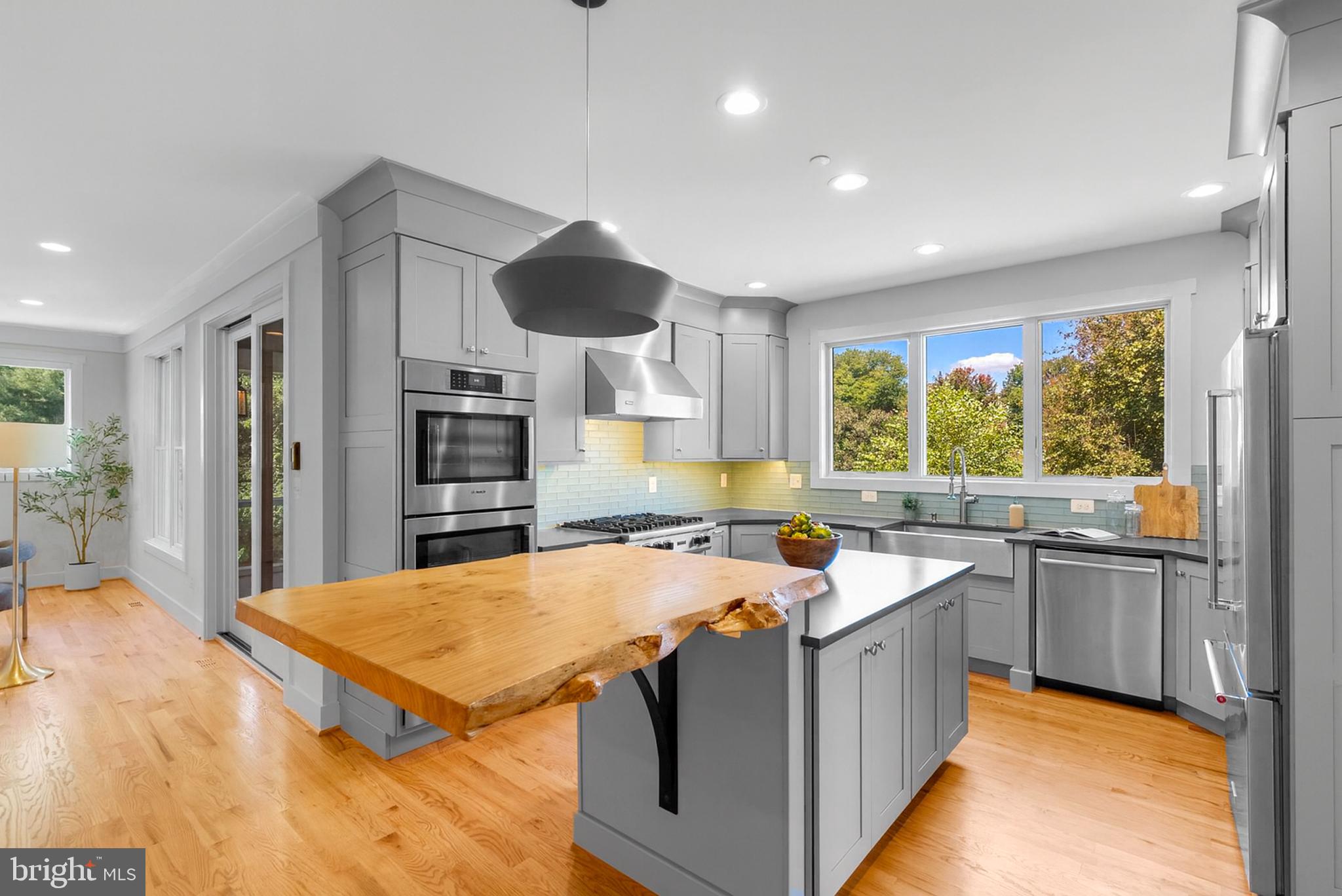 ALLNUTT FARMS ESTATES - Residential