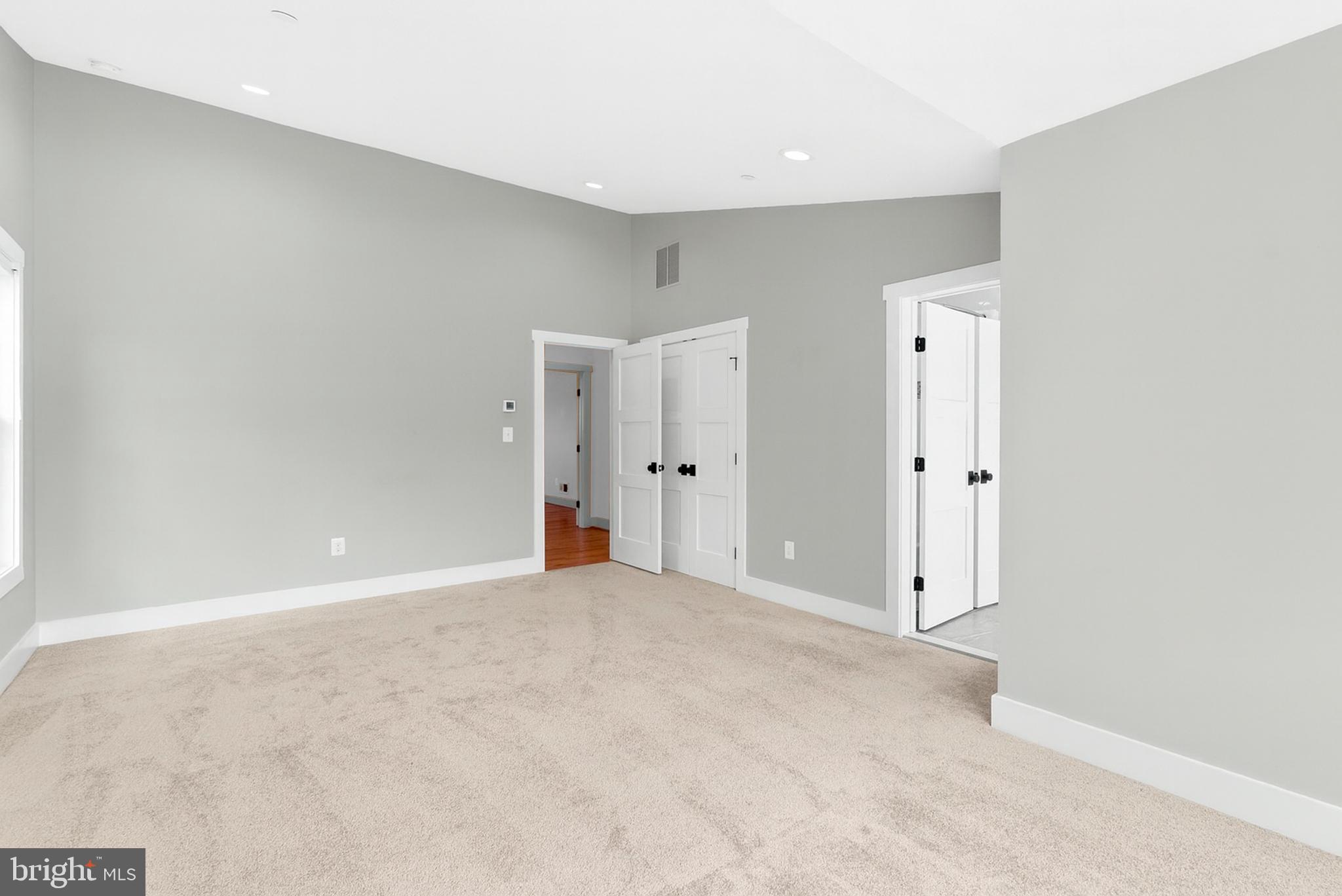 ALLNUTT FARMS ESTATES - Residential