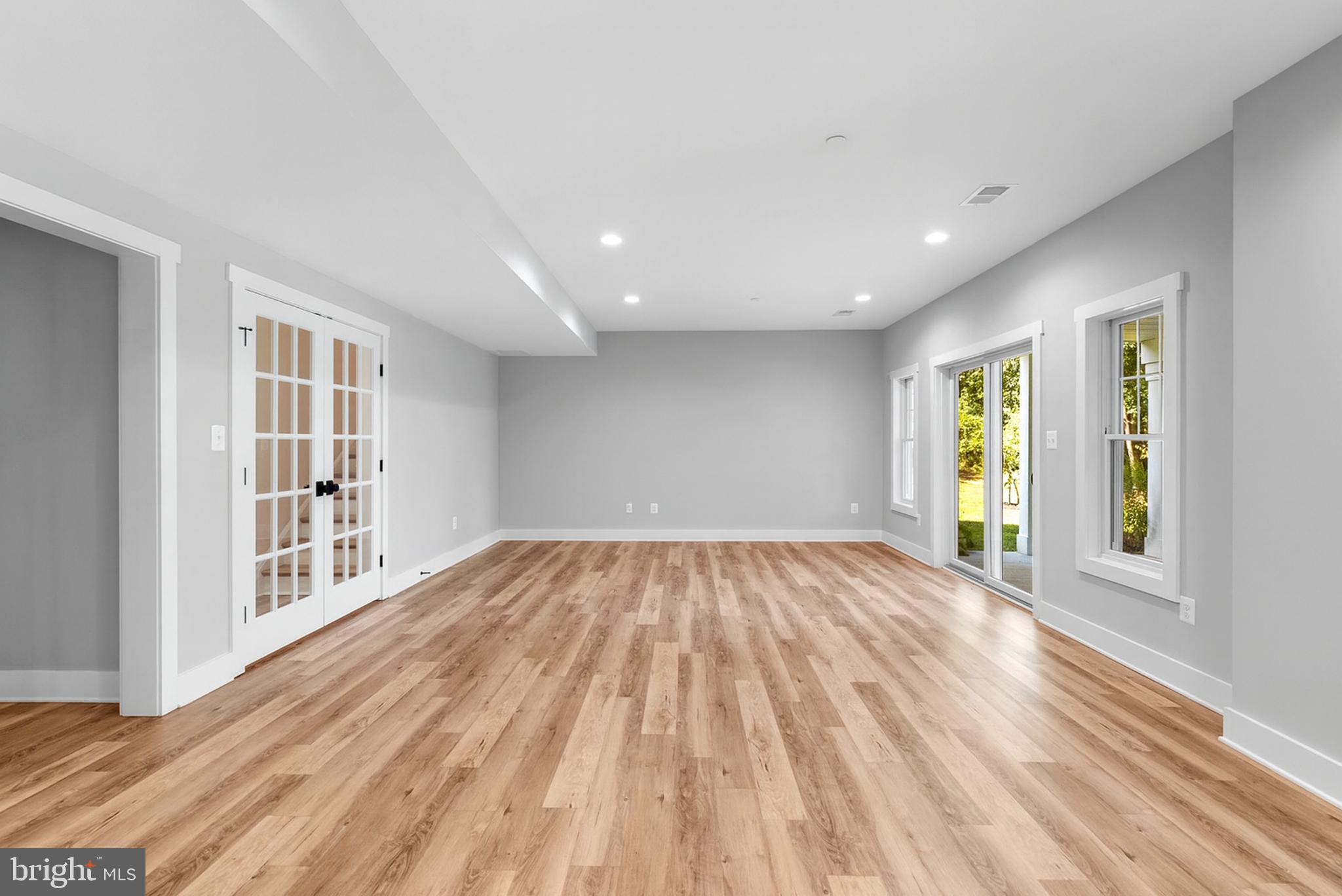 ALLNUTT FARMS ESTATES - Residential