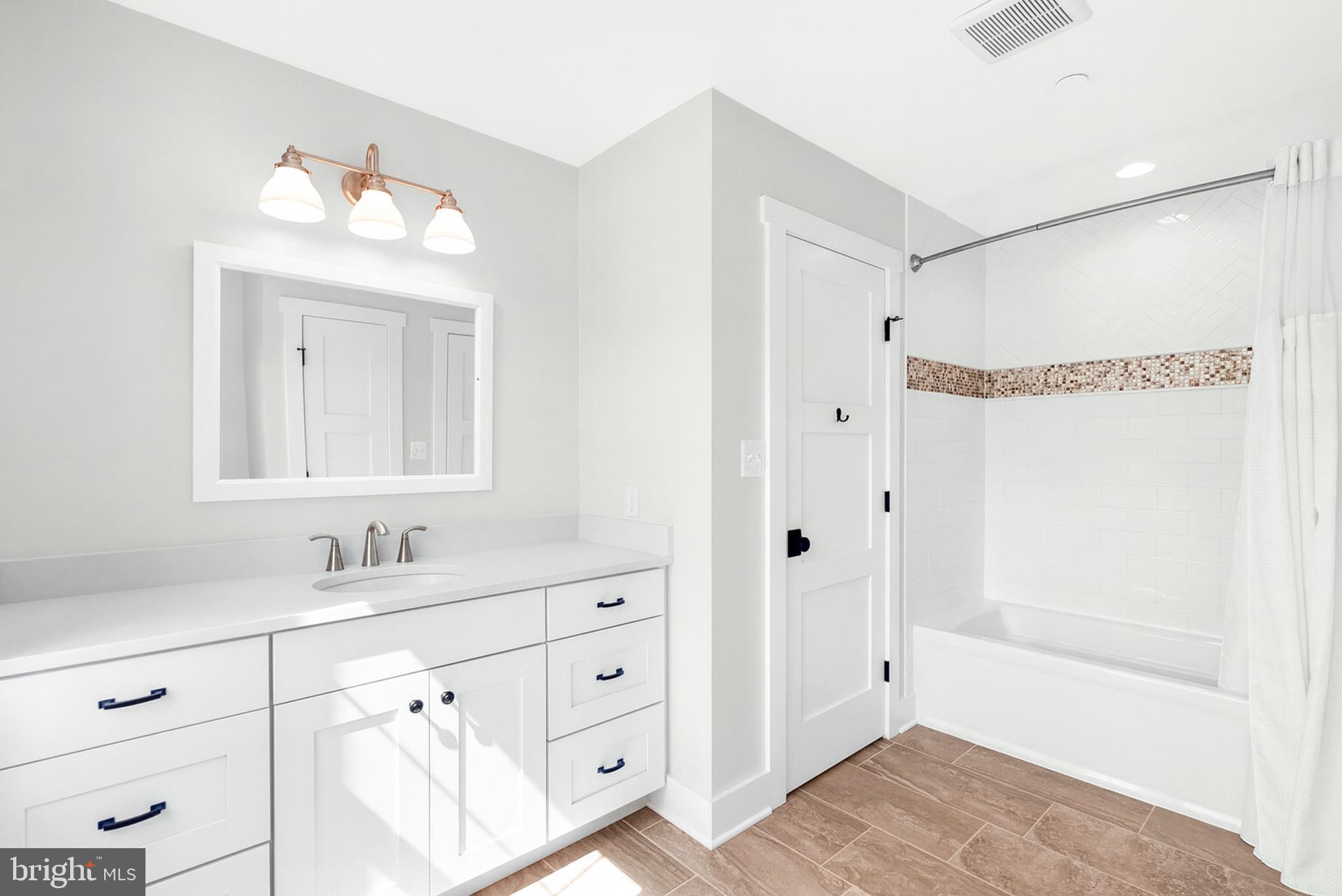 ALLNUTT FARMS ESTATES - Residential