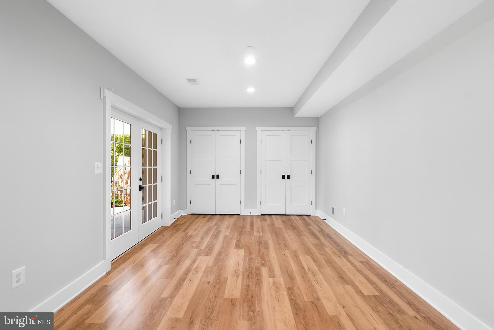 ALLNUTT FARMS ESTATES - Residential