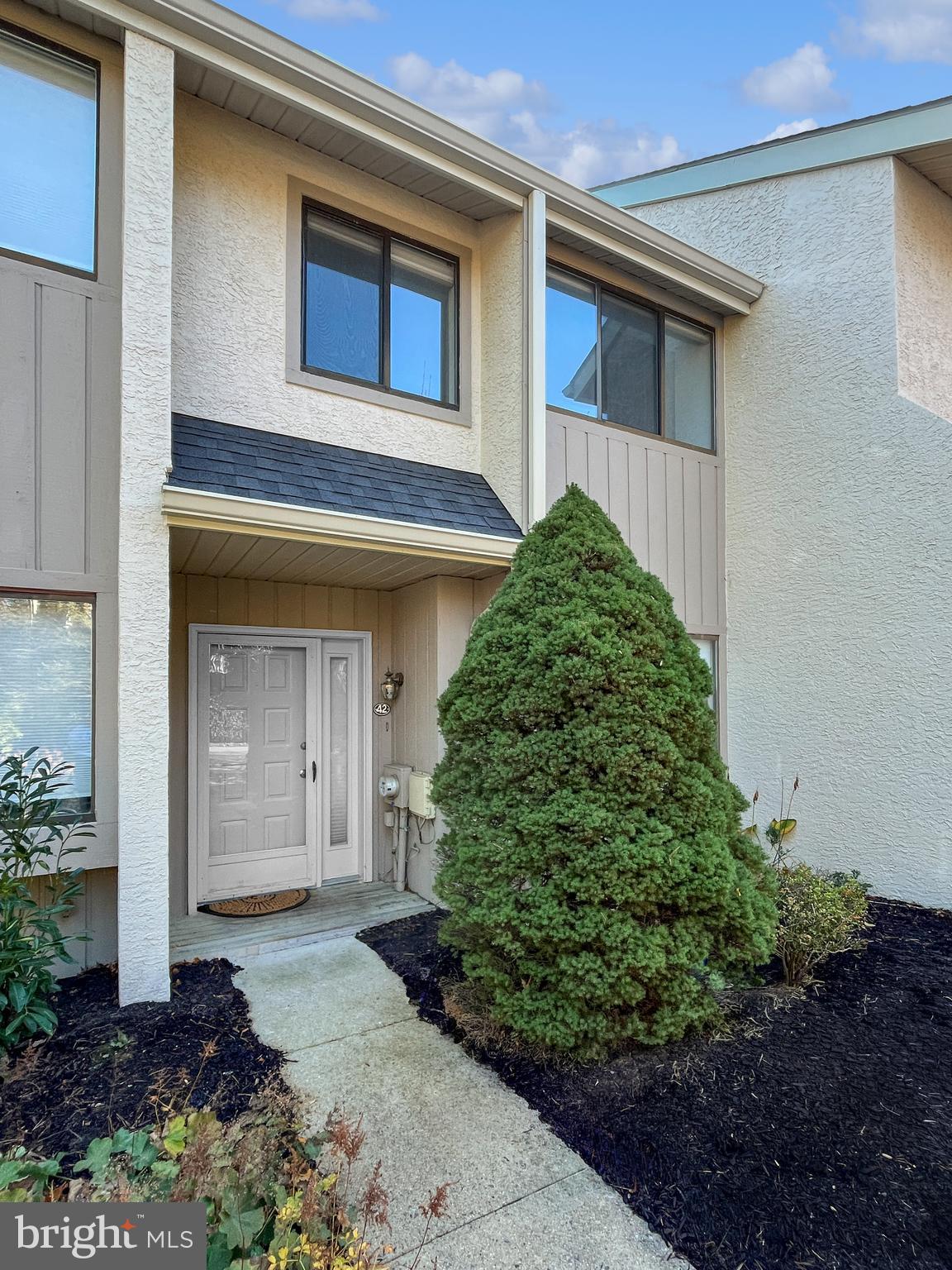 LANDMARK - Residential Lease