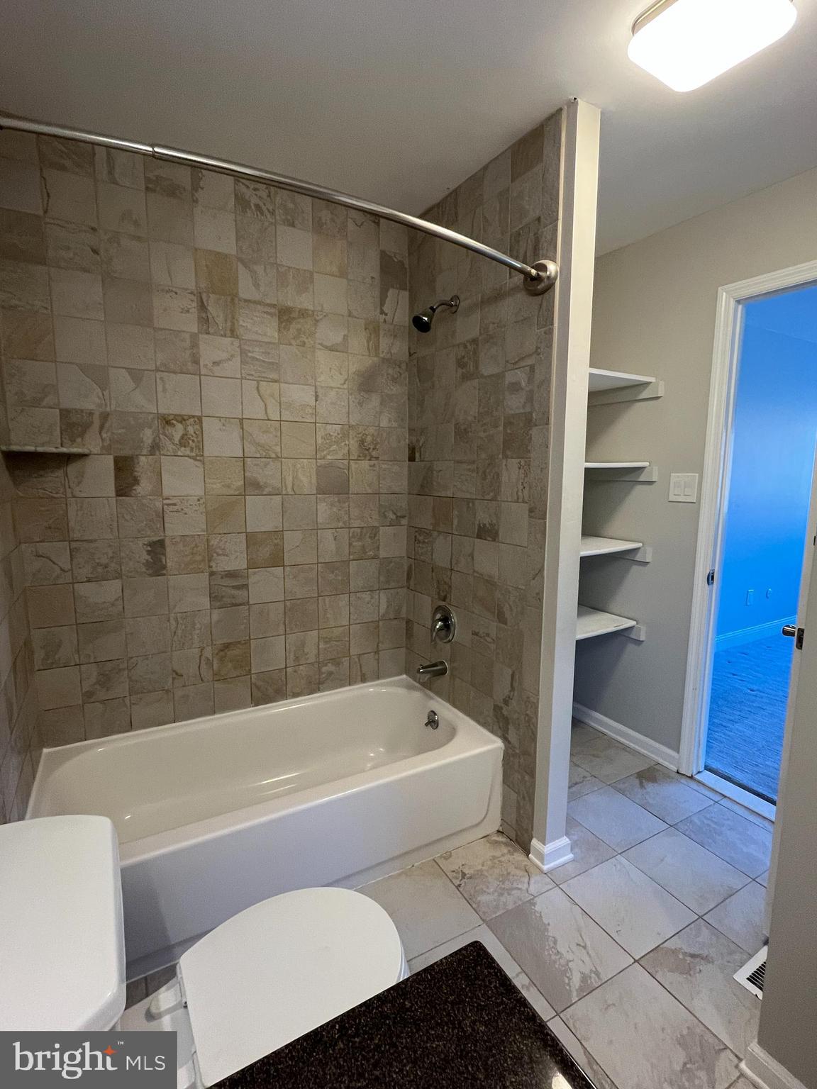 LANDMARK - Residential Lease