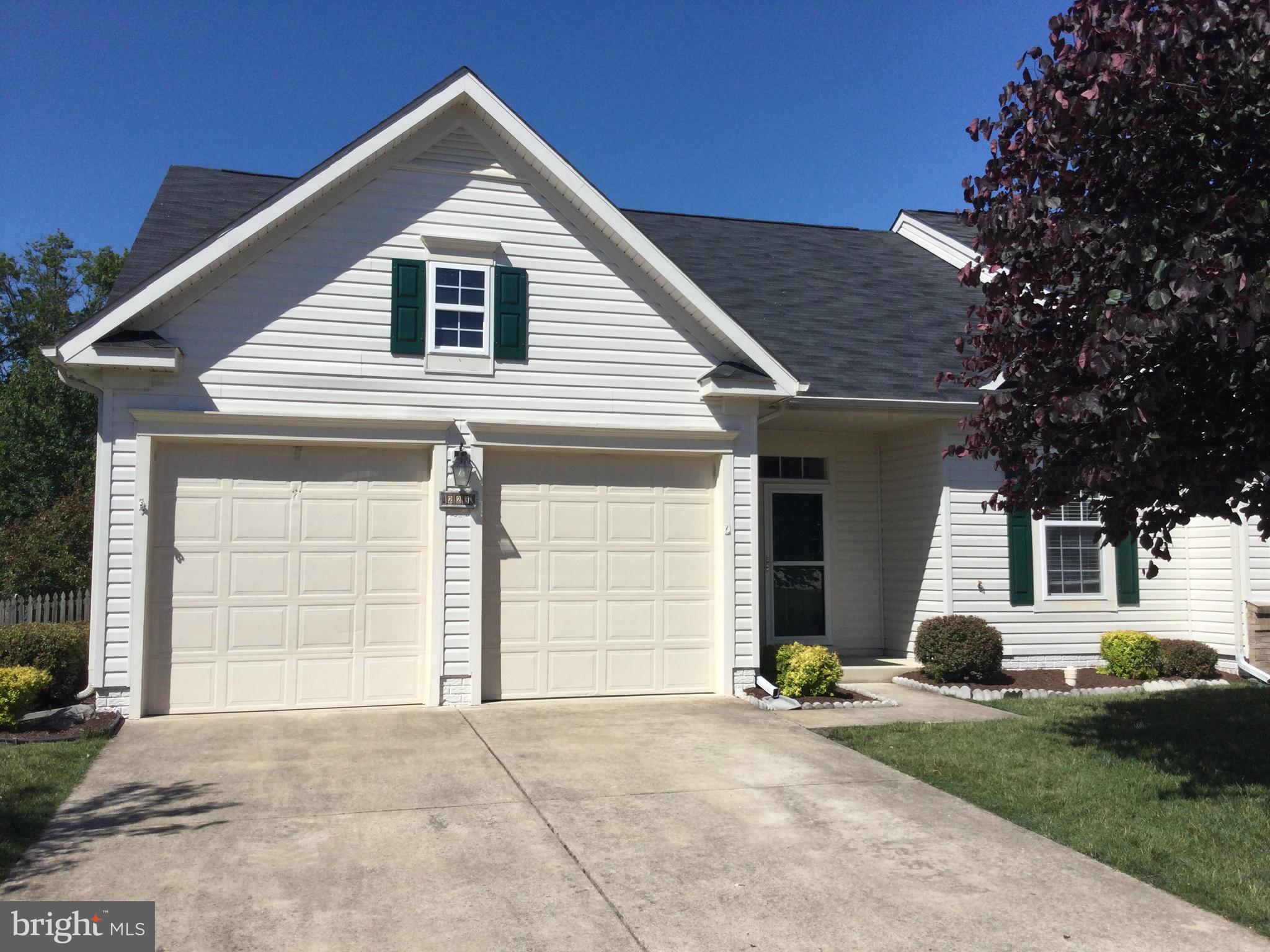 AUTUMN GLEN - Residential Lease