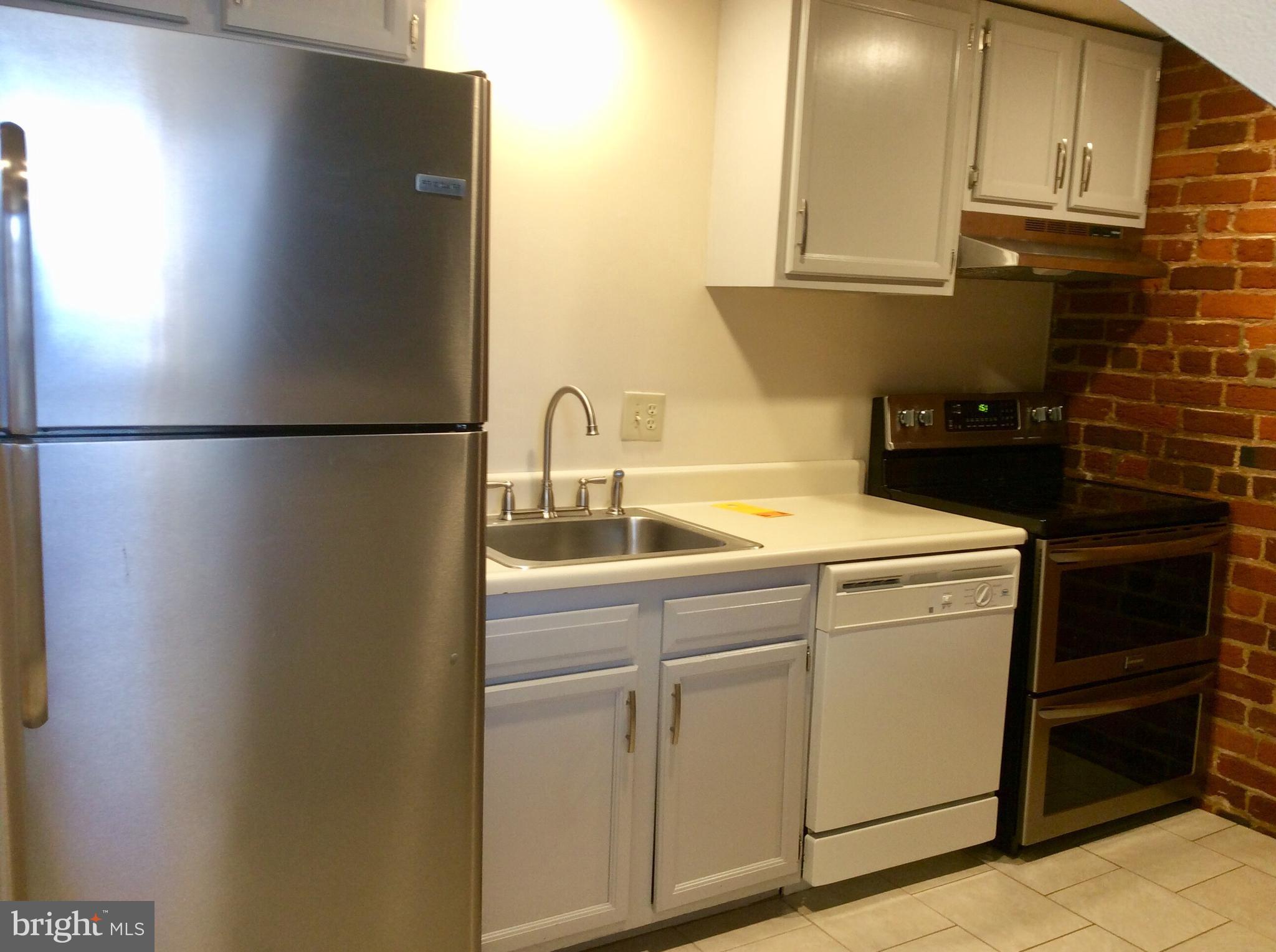 DOWNTOWN FREDERICKSBURG - Residential Lease